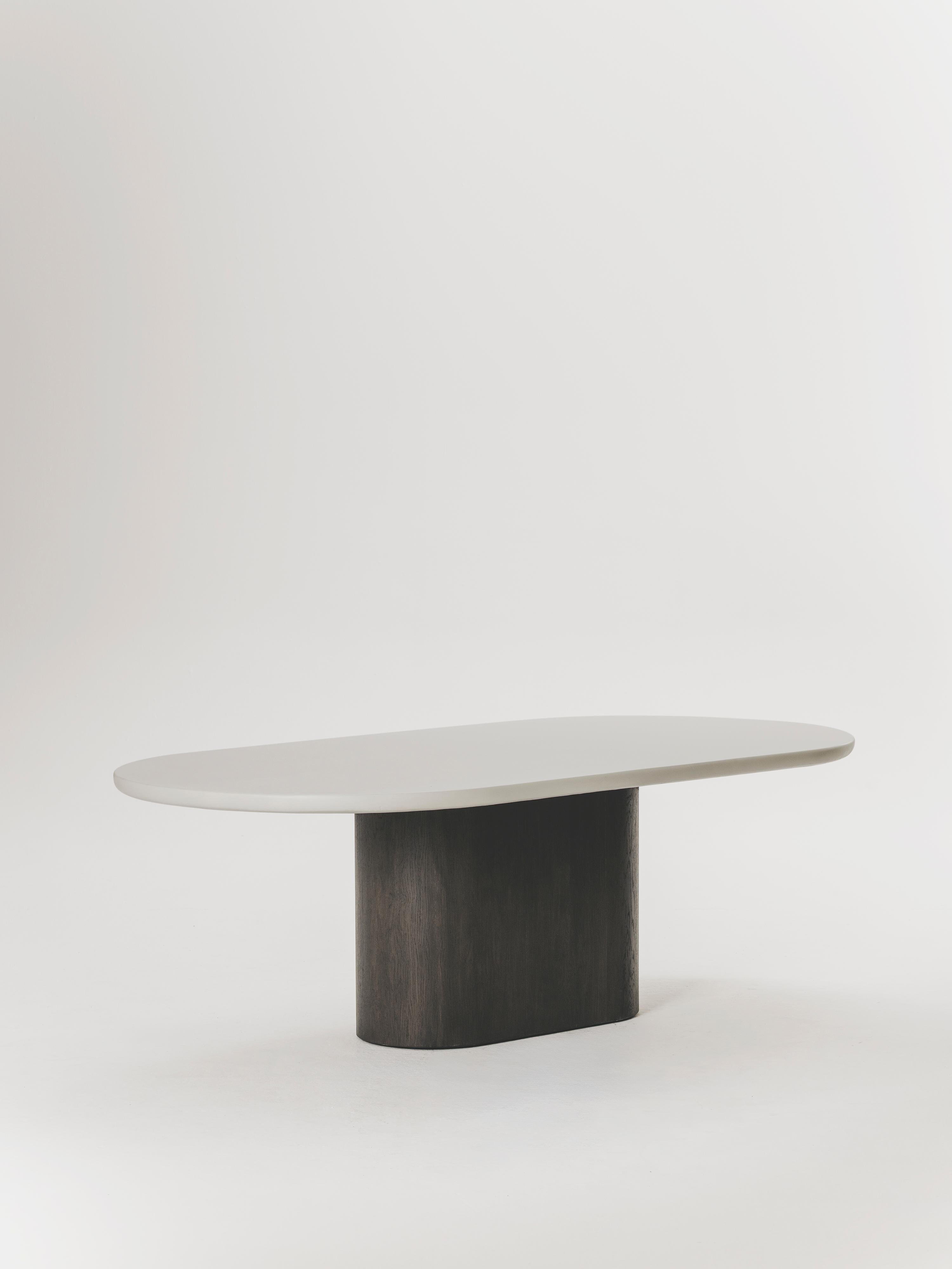 https://a.1stdibscdn.com/celli-dining-table-in-microcement-and-wood-veneer-by-marlot-baus-for-sale-picture-2/f_106442/f_474632721762775991483/MB_3366_master.jpg
