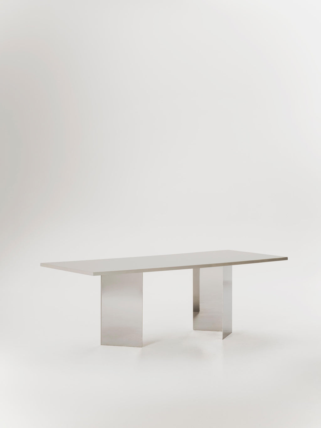 https://a.1stdibscdn.com/allma-microcement-stainless-steel-dining-table-by-marlot-baus-for-sale-picture-2/f_106442/f_471821721761302203955/MB_3427_2_master.jpg