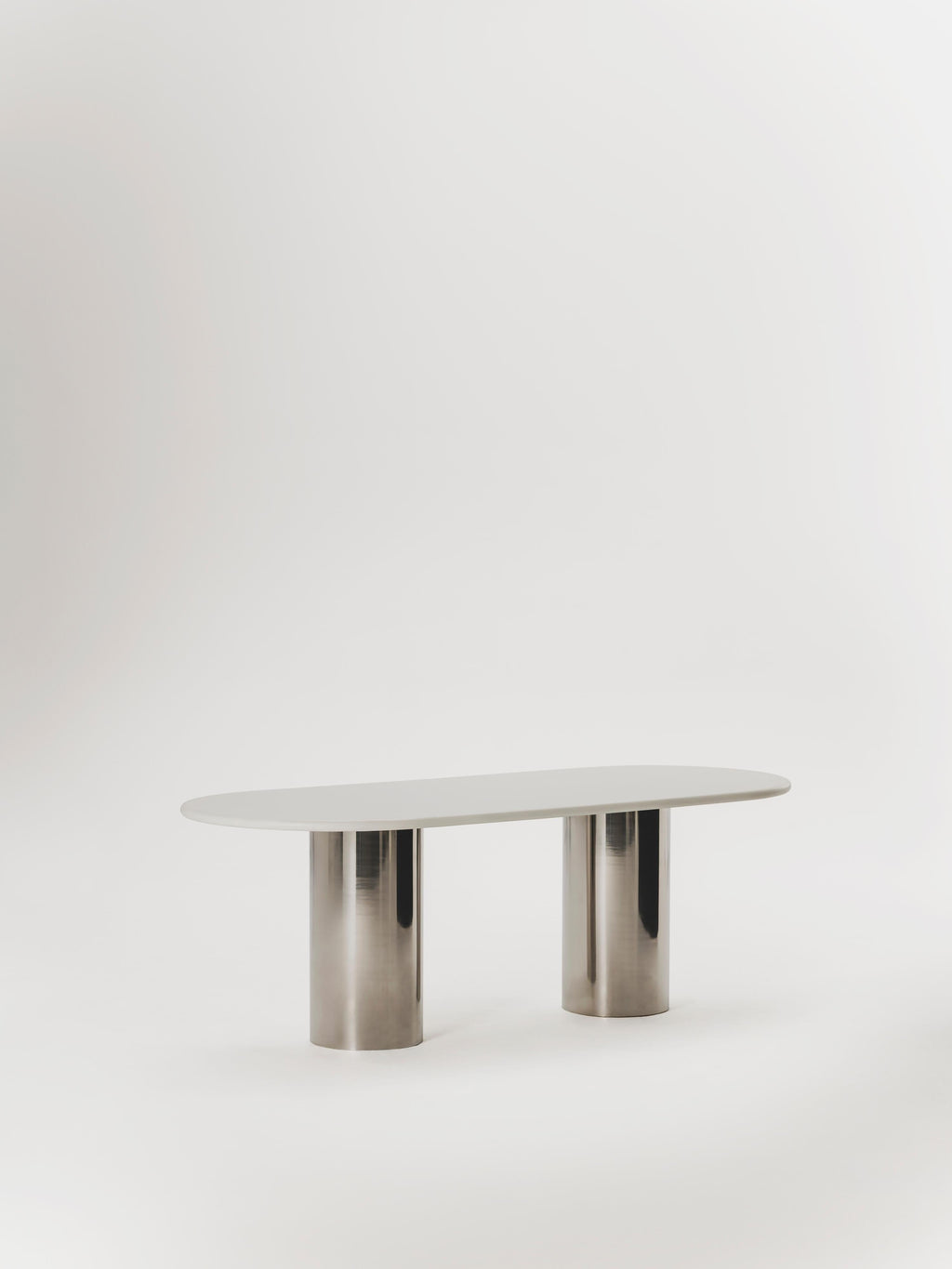 https://a.1stdibscdn.com/seho-dining-table-in-microcement-and-stainless-steel-by-marlot-baus-for-sale-picture-2/f_106442/f_475201521763109733096/MB_3451_master.jpg