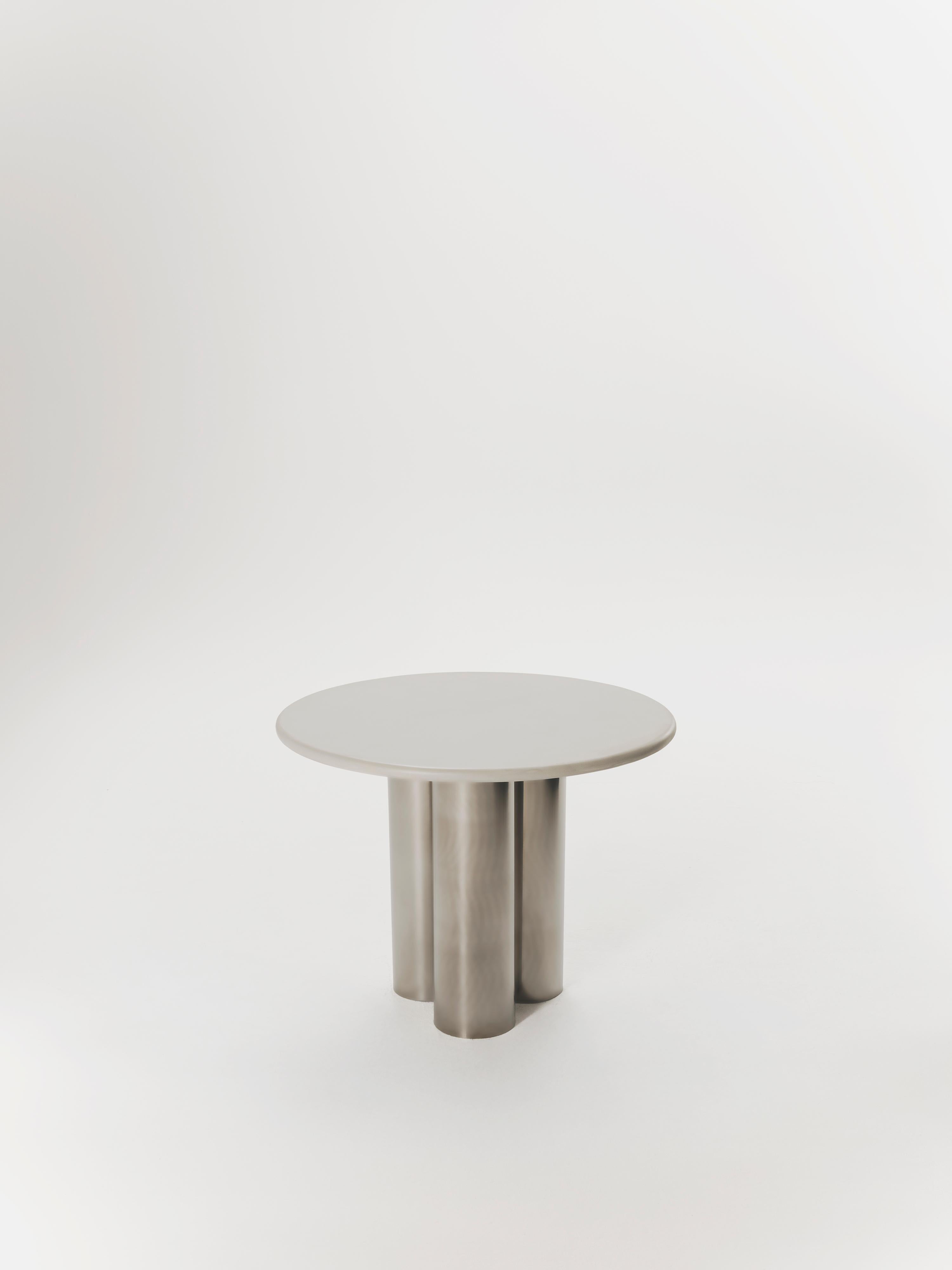 https://a.1stdibscdn.com/vicca-dining-table-in-microcement-and-stainless-steel-by-marlot-baus-for-sale-picture-3/f_106442/f_475113321763045524903/MB_3464_3cee4f25_1258_4a72_ab06_664c4a741952_master.jpg