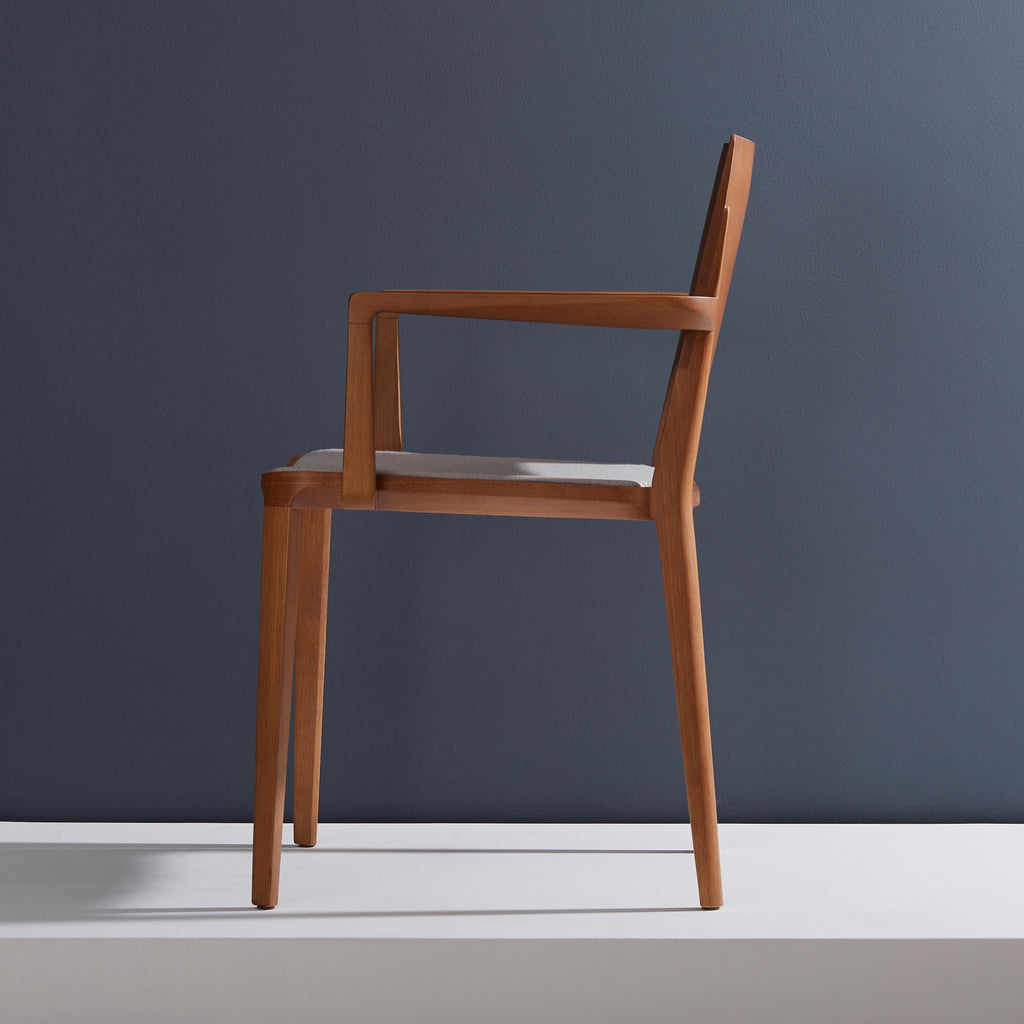 https://a.1stdibscdn.com/minimalist-modern-chair-in-natural-solid-wood-upholstered-seating-with-arms-for-sale-picture-4/f_35593/f_150984911560528422501/MC_BC_ES_2019_05_30_Emporio_DanielSimonini_0166_master.jpg