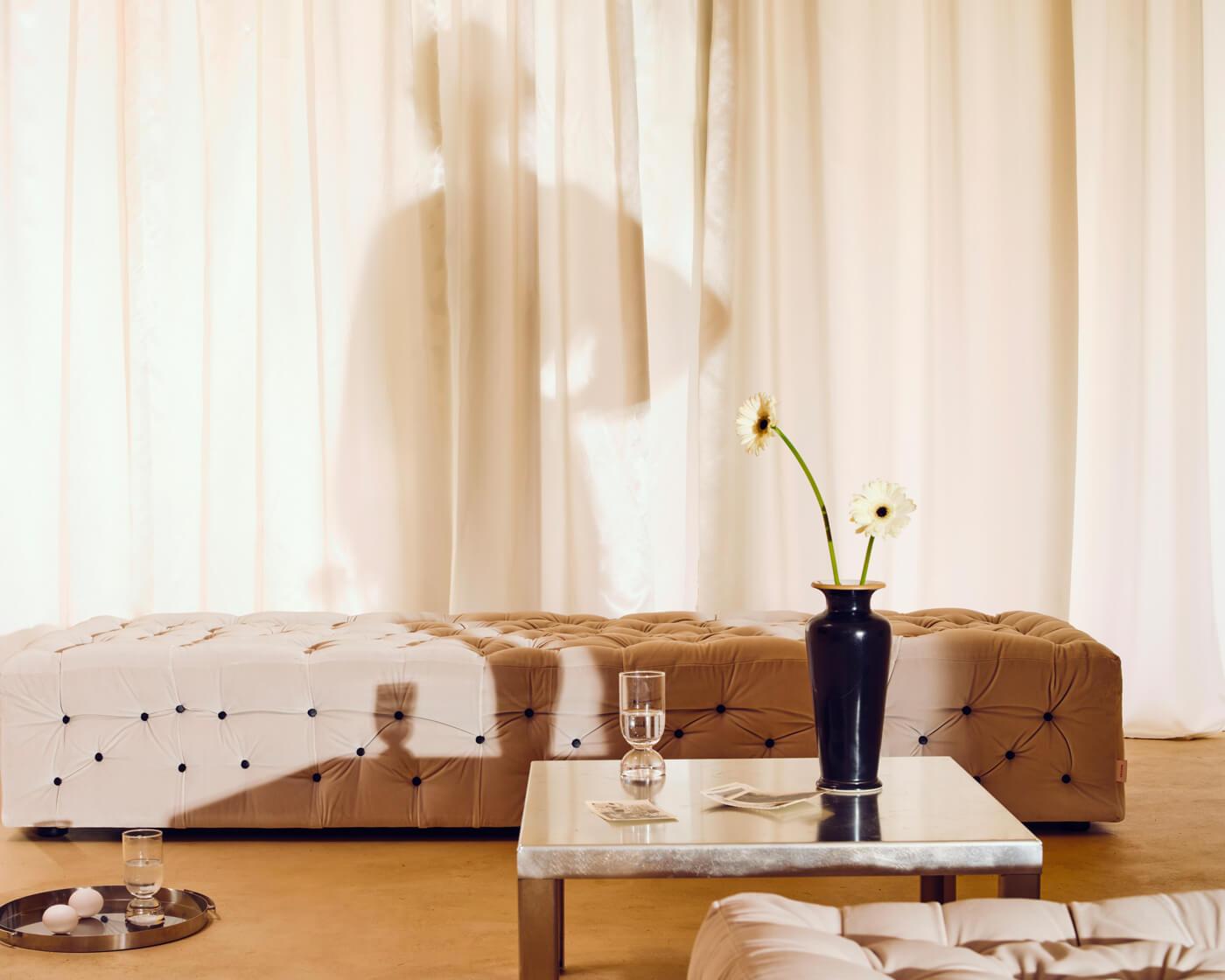 https://a.1stdibscdn.com/la-michetta-composition-3-sofa-by-gaetano-pesce-for-sale-picture-3/f_16392/f_475807221763460754952/MERITALIA_SET_09_master.jpg