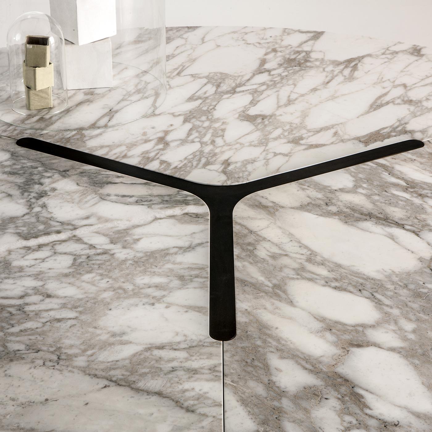 https://a.1stdibscdn.com/infinity-dining-table-by-cesare-arosio-for-sale-picture-2/22569652/f_216144021606738605445/MEROCO_114_A20200320_44_10o64na_master.jpg