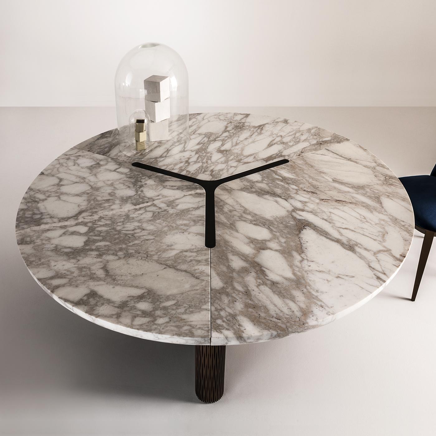 https://a.1stdibscdn.com/infinity-dining-table-by-cesare-arosio-for-sale-picture-3/22569652/f_216144021606738606904/MEROCO_114_B20200320_44_1fmax4b_master.jpg