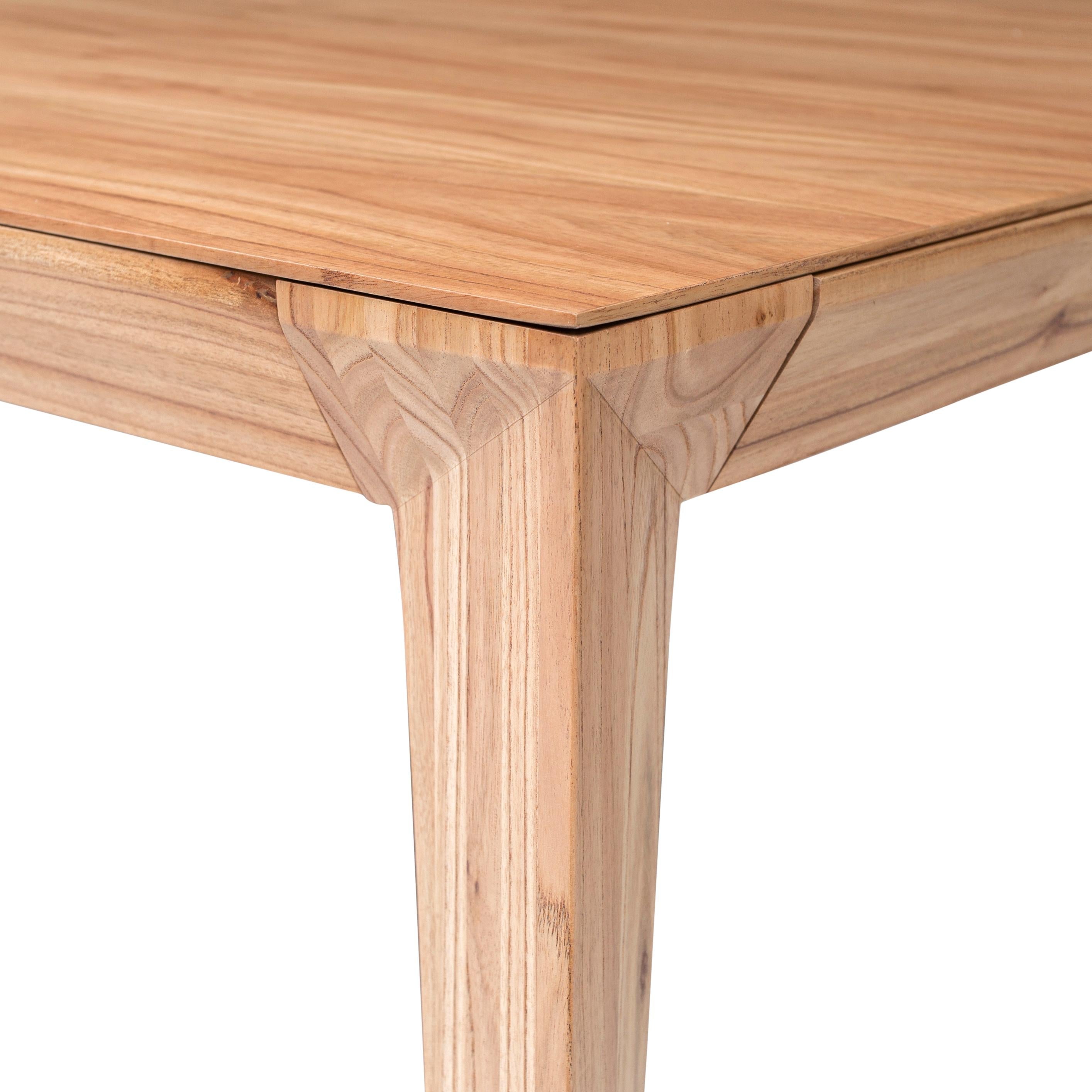 https://a.1stdibscdn.com/luce-dining-table-with-a-teak-wood-finish-86-for-sale-picture-2/f_52822/f_407015821721403884181/MESA_MH_9030_LUCE_145_05_master.JPG