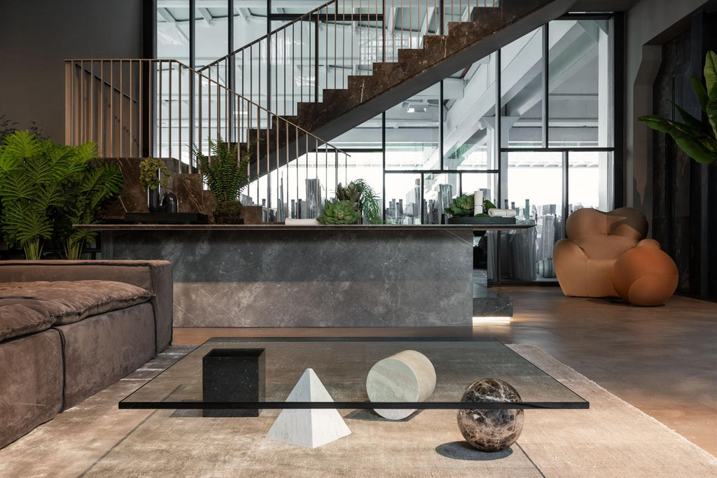 https://a.1stdibscdn.com/metafora-square-coffee-table-in-marble-and-glass-by-vignelli-for-martinelli-luce-for-sale-picture-11/f_105752/f_494193821774722991835/METAFORA_Paolo_Dovichi_x_MARTINELLI_LUCE_TIFF_Diego_Laurino_LOCATION_INTERNI_NOW_3_web_master.jpg