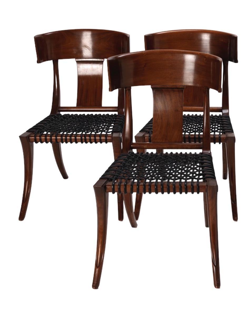 https://a.1stdibscdn.com/klismos-chair-for-sale-picture-3/f_72532/f_327386021676538413698/MGT046_lion_PhotoRoom_copy_master.jpg
