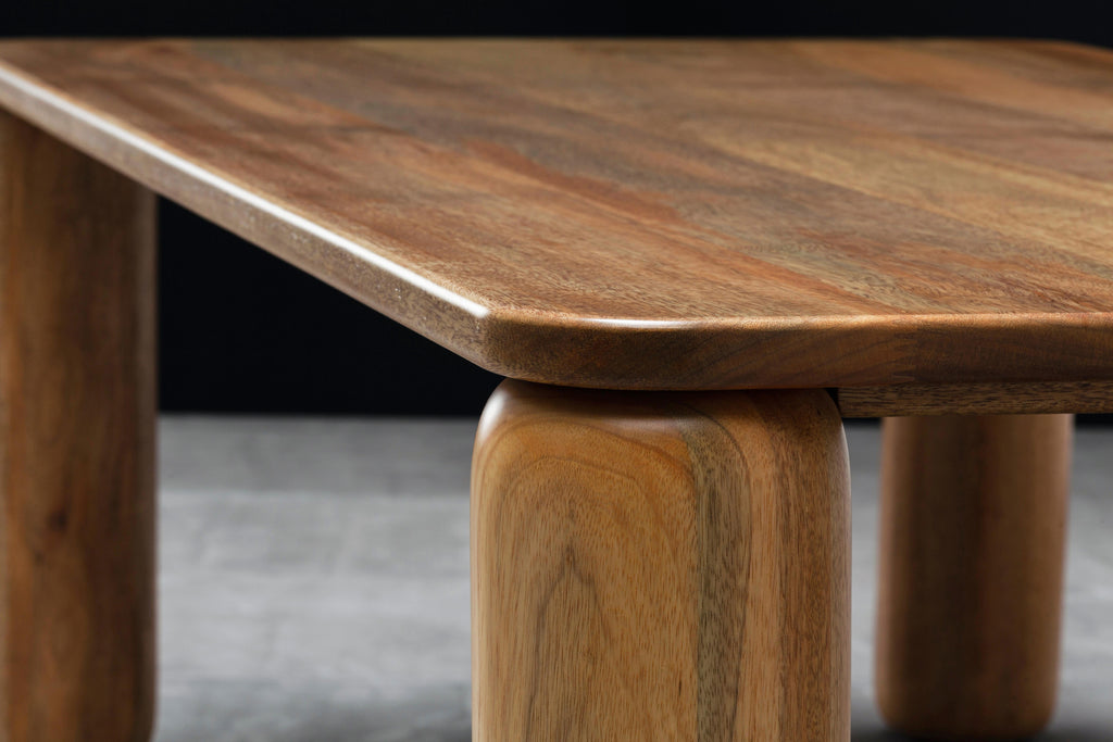 https://a.1stdibscdn.com/well-grounded-dining-table-by-laluz-for-sale-picture-7/f_12192/f_429647721735767150135/_MG_0480_master.JPG