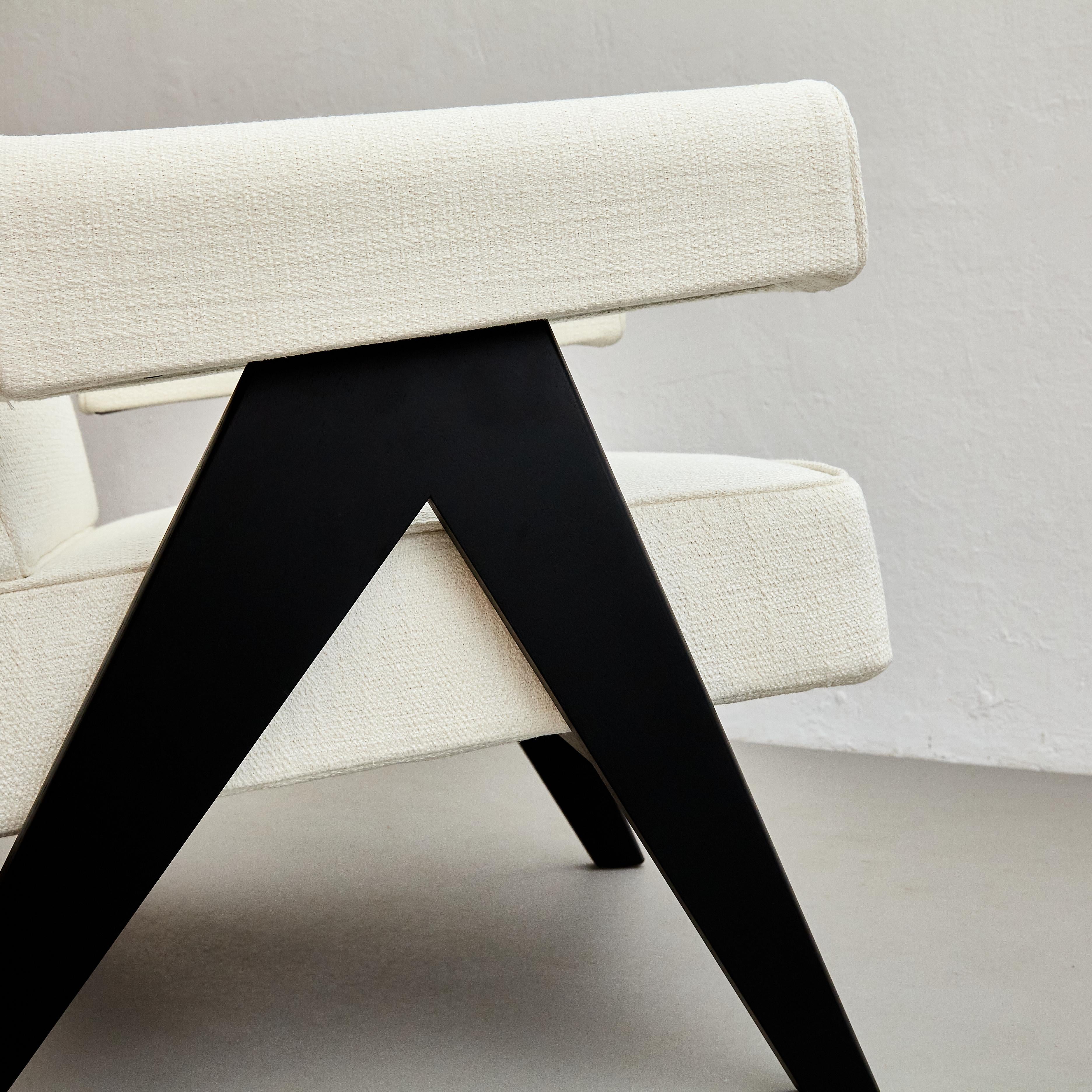 https://a.1stdibscdn.com/pierre-jeanneret-053-capitol-complex-armchair-by-cassina-for-sale-picture-12/f_14272/f_334594521679653138570/_MG_1353_master.jpg