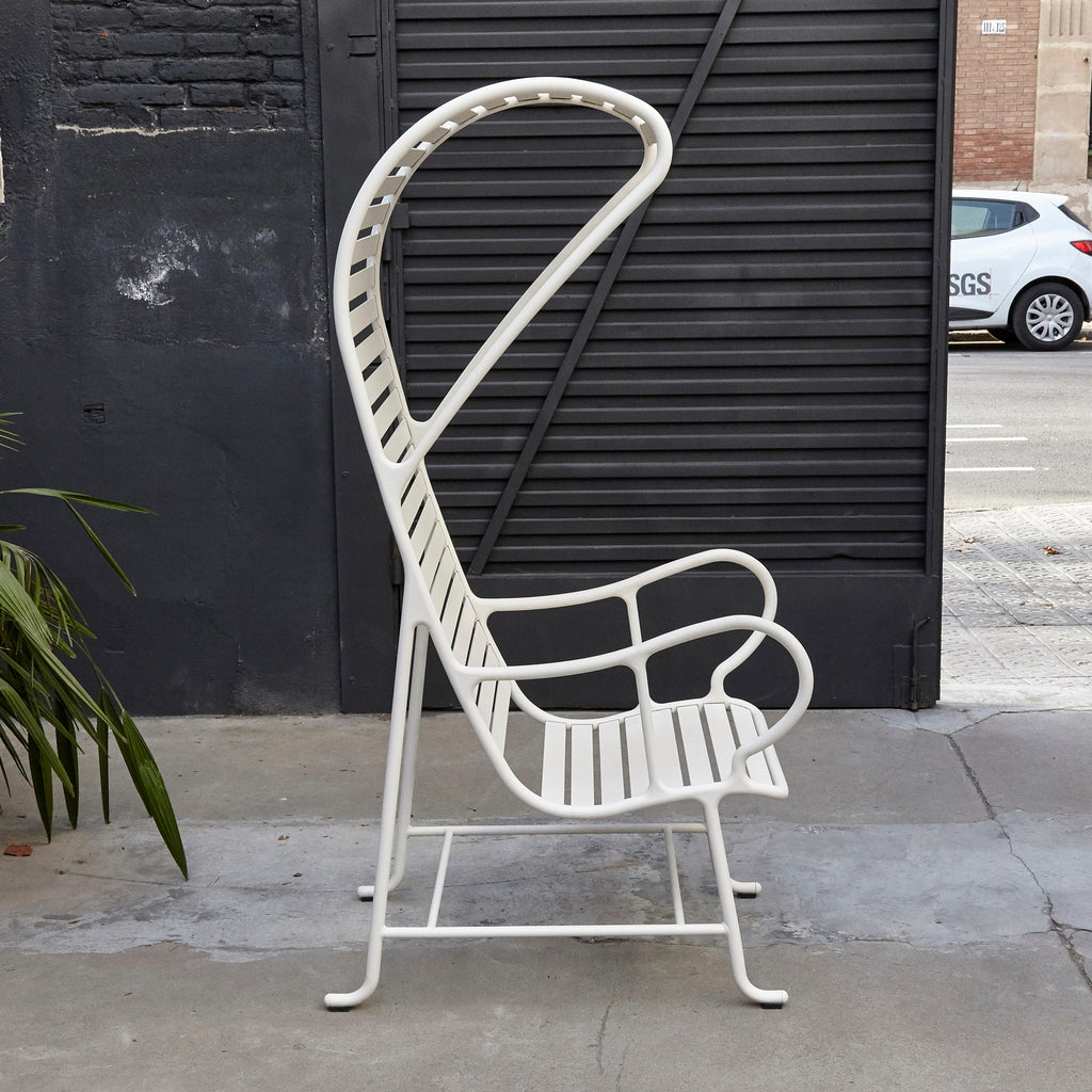 https://a.1stdibscdn.com/jaime-hayon-contemporary-white-gardenias-outdoor-armchair-with-pergola-for-sale-picture-3/f_14272/f_312315821667990939679/_MG_1381_master.jpg