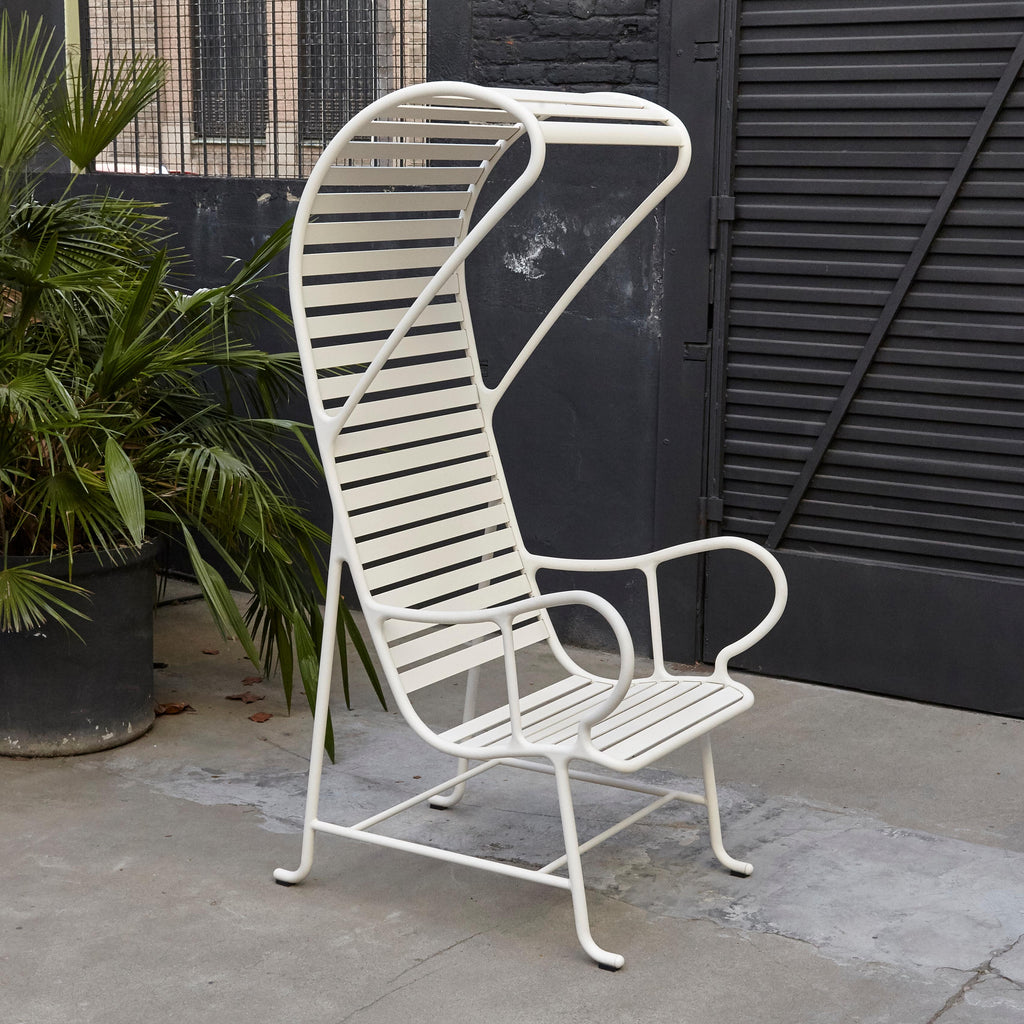 https://a.1stdibscdn.com/jaime-hayon-contemporary-white-gardenias-outdoor-armchair-with-pergola-for-sale-picture-4/f_14272/f_312315821667990940493/_MG_1382_master.jpg