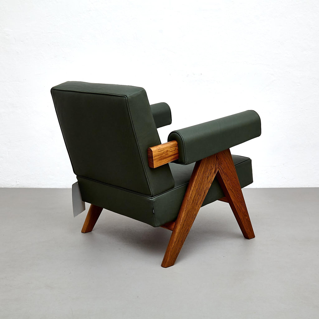 https://a.1stdibscdn.com/set-of-two-pierre-jeanneret-teak-wood-green-leather-armchair-by-cassina-for-sale-picture-12/f_14272/f_380176921705676209071/_MG_2356_master.jpg