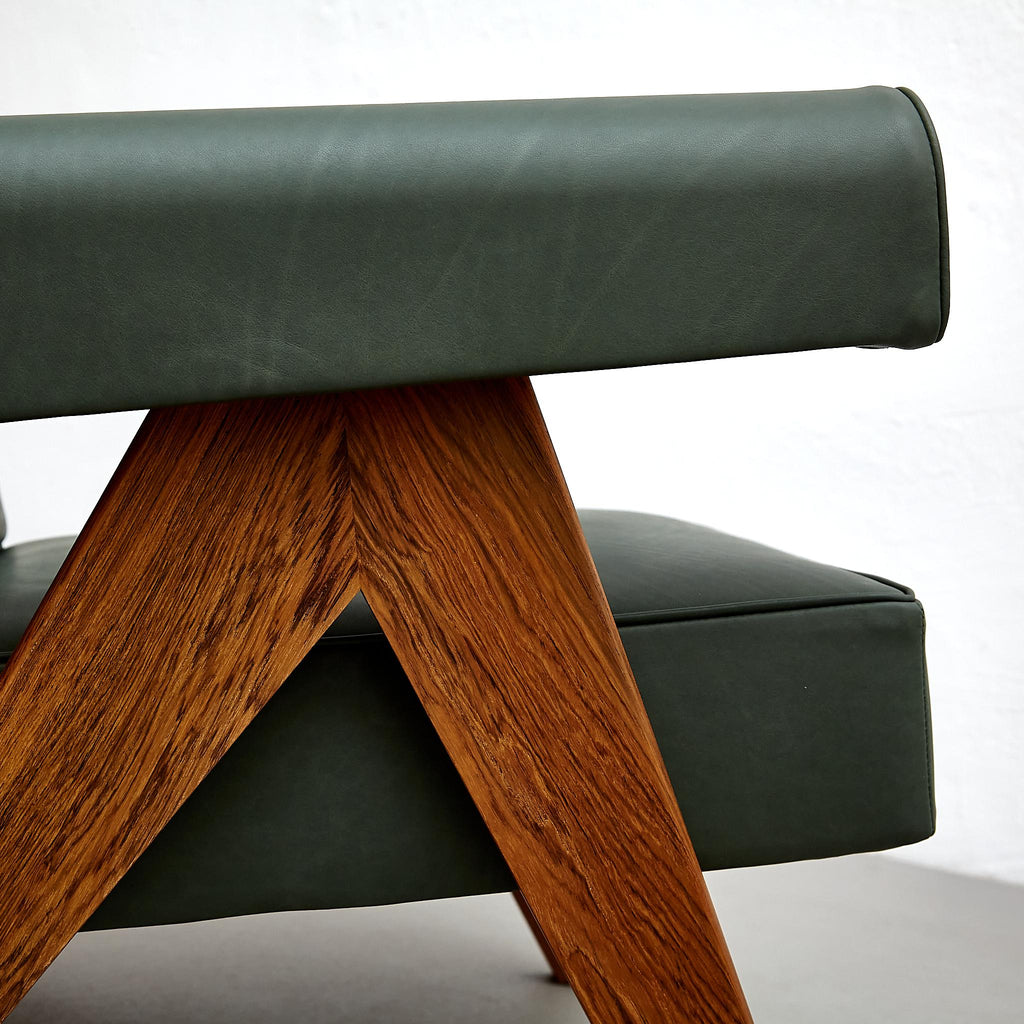 https://a.1stdibscdn.com/set-of-two-pierre-jeanneret-teak-wood-green-leather-armchair-by-cassina-for-sale-picture-15/f_14272/f_380176921705676211745/_MG_2360_master.jpg