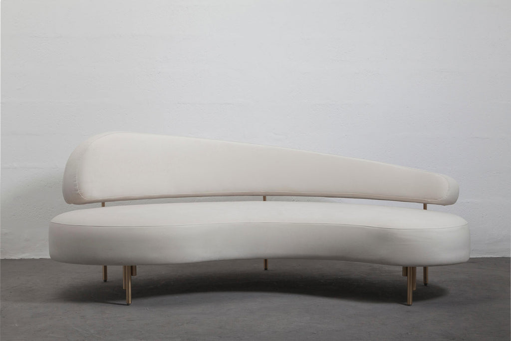 https://a.1stdibscdn.com/asu01-velvet-upholstered-3-seater-sofa-in-ivory-with-bronze-legs-by-andean-for-sale-picture-2/f_87092/f_359131121693276766080/_MG_8275_master.jpg