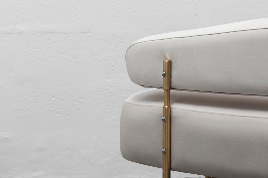 https://a.1stdibscdn.com/asu01-velvet-upholstered-3-seater-sofa-in-ivory-with-bronze-legs-by-andean-for-sale-picture-5/f_87092/f_359131121693276768879/_MG_8316_master.jpg
