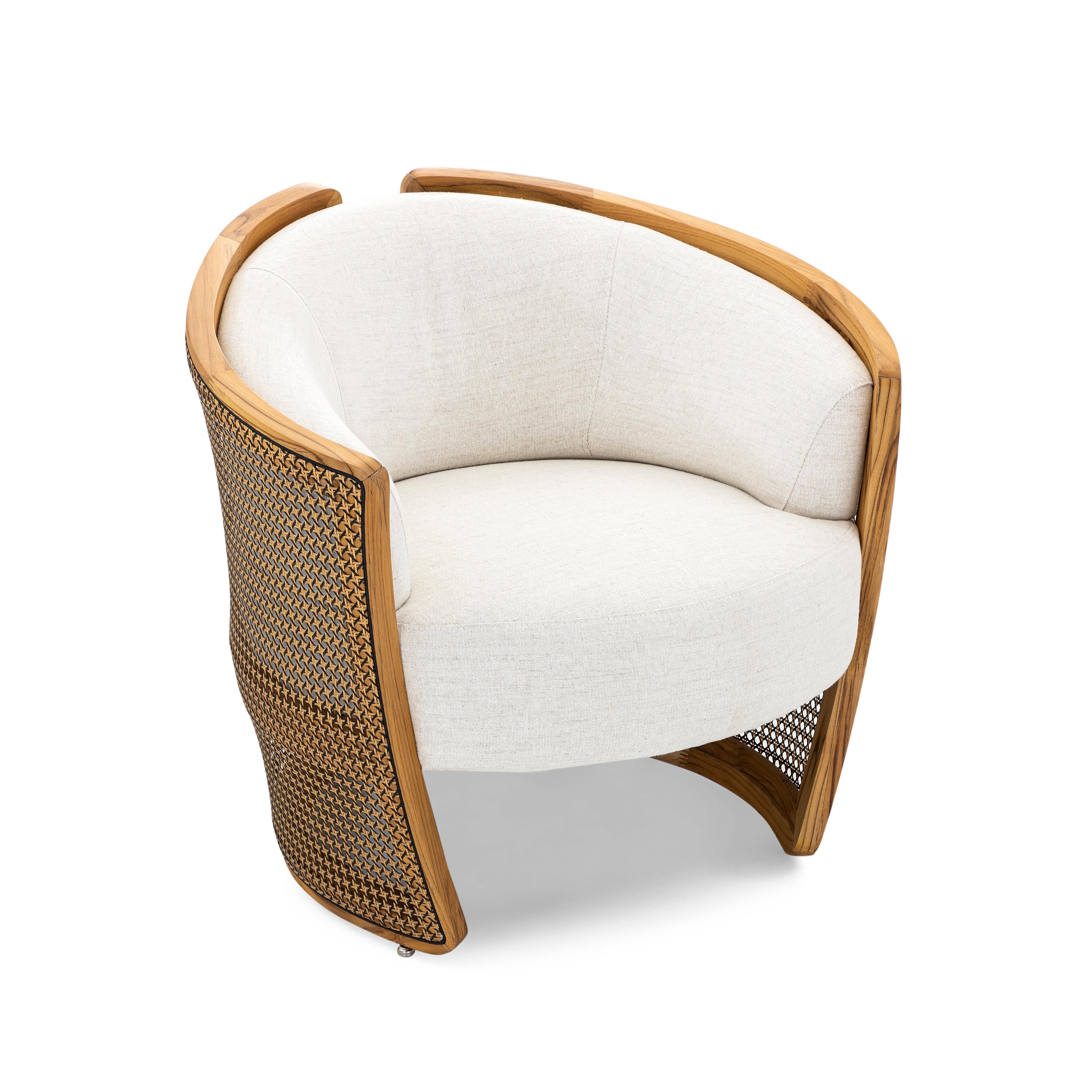 https://a.1stdibscdn.com/lirio-accent-chair-in-teak-wood-and-ivory-fabric-for-sale-picture-3/f_52822/f_346537921686157026919/MH_9839_POLTRONA_LIRIO_MESCLADO_148MT_2316_A_08_master.jpg