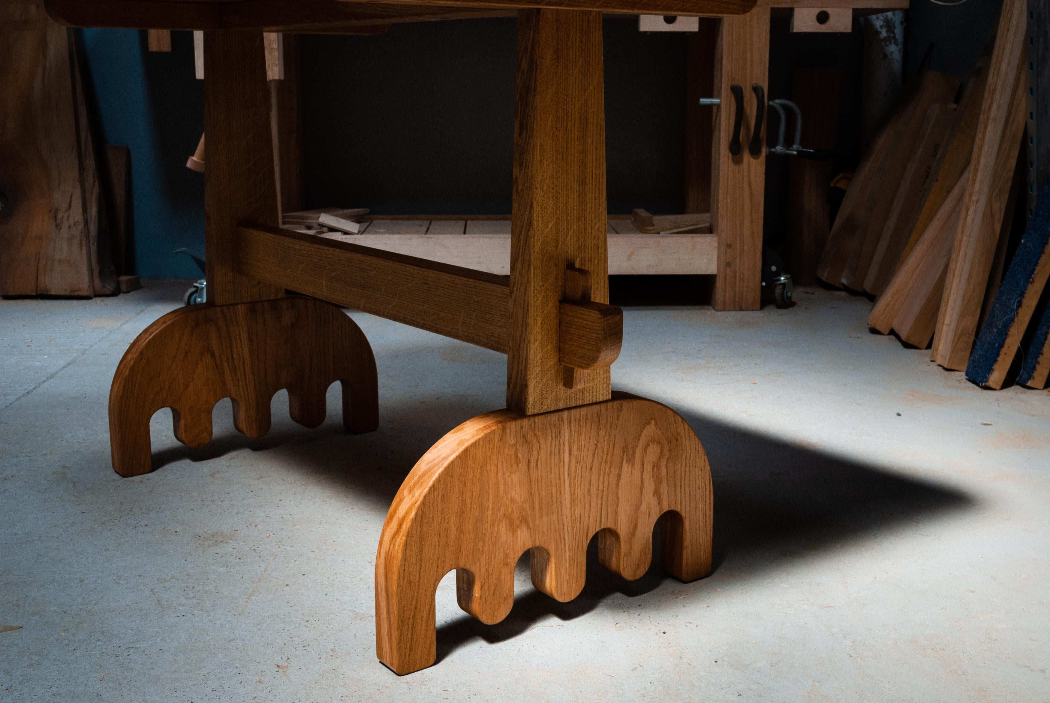 https://a.1stdibscdn.com/refectory-table-solid-oak-with-pink-formica-top-and-wiggly-feet-handmade-for-sale-picture-8/f_81202/f_346646421686221908851/MM_TABLE_10_master.jpg