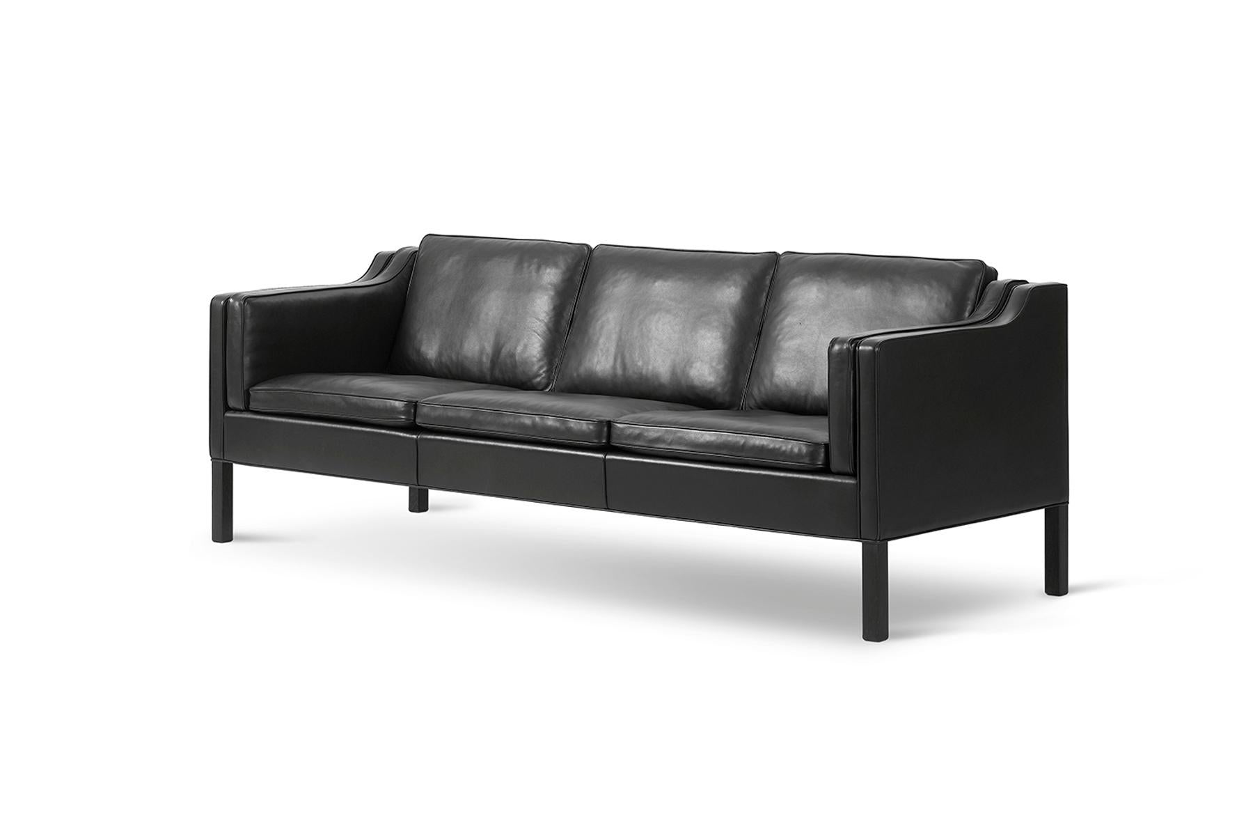 https://a.1stdibscdn.com/mogensen-2213-sofa-for-sale-picture-4/f_13532/f_232756821617783161075/MOGENSEN_2213_SOFA_1_master.jpg