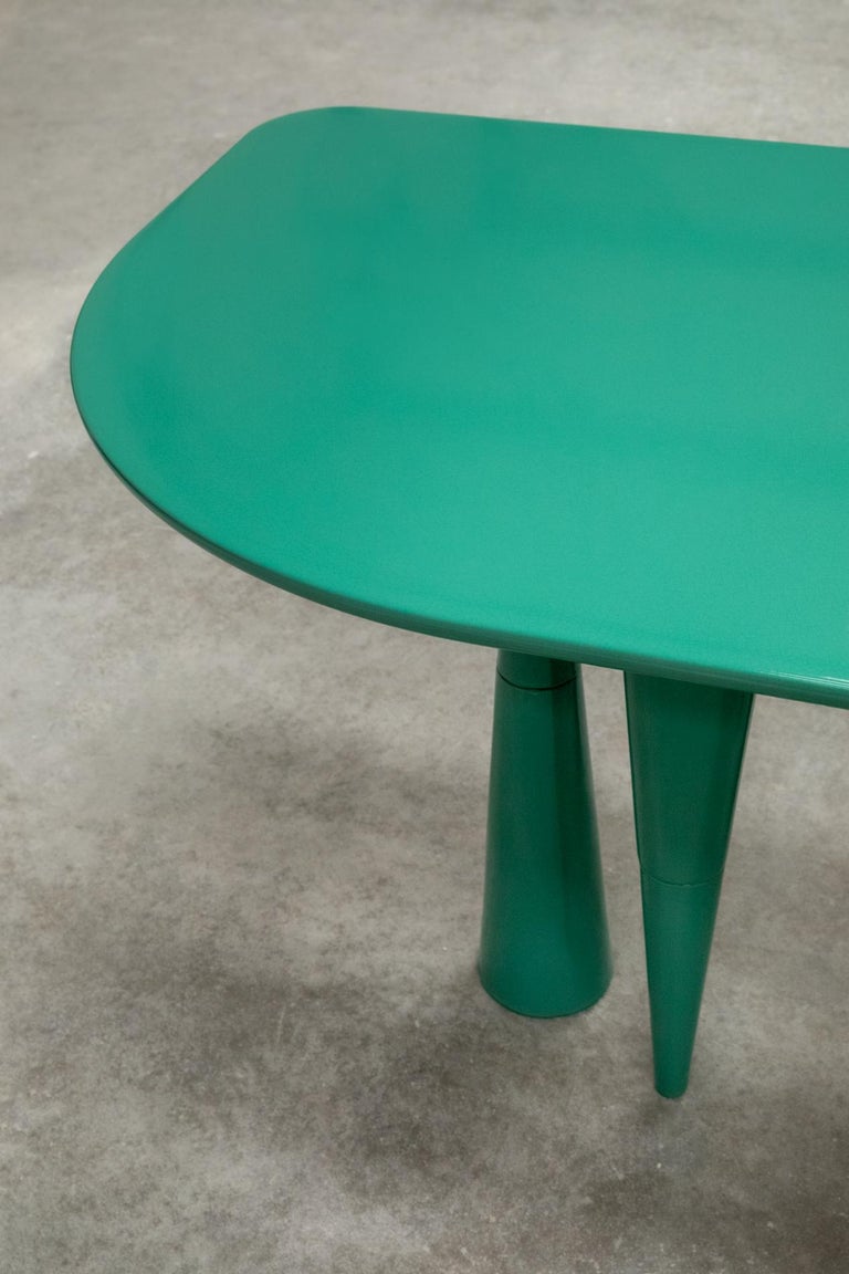 https://a.1stdibscdn.com/silvette-limited-edition-dining-table-by-moure-studio-for-sale-picture-7/f_12192/f_329895721677366293247/MOURE_STUDIO_COLLECTION_001_SILVIA_375_Alexandra_de_Cossette_WEB_master.jpg?width=768