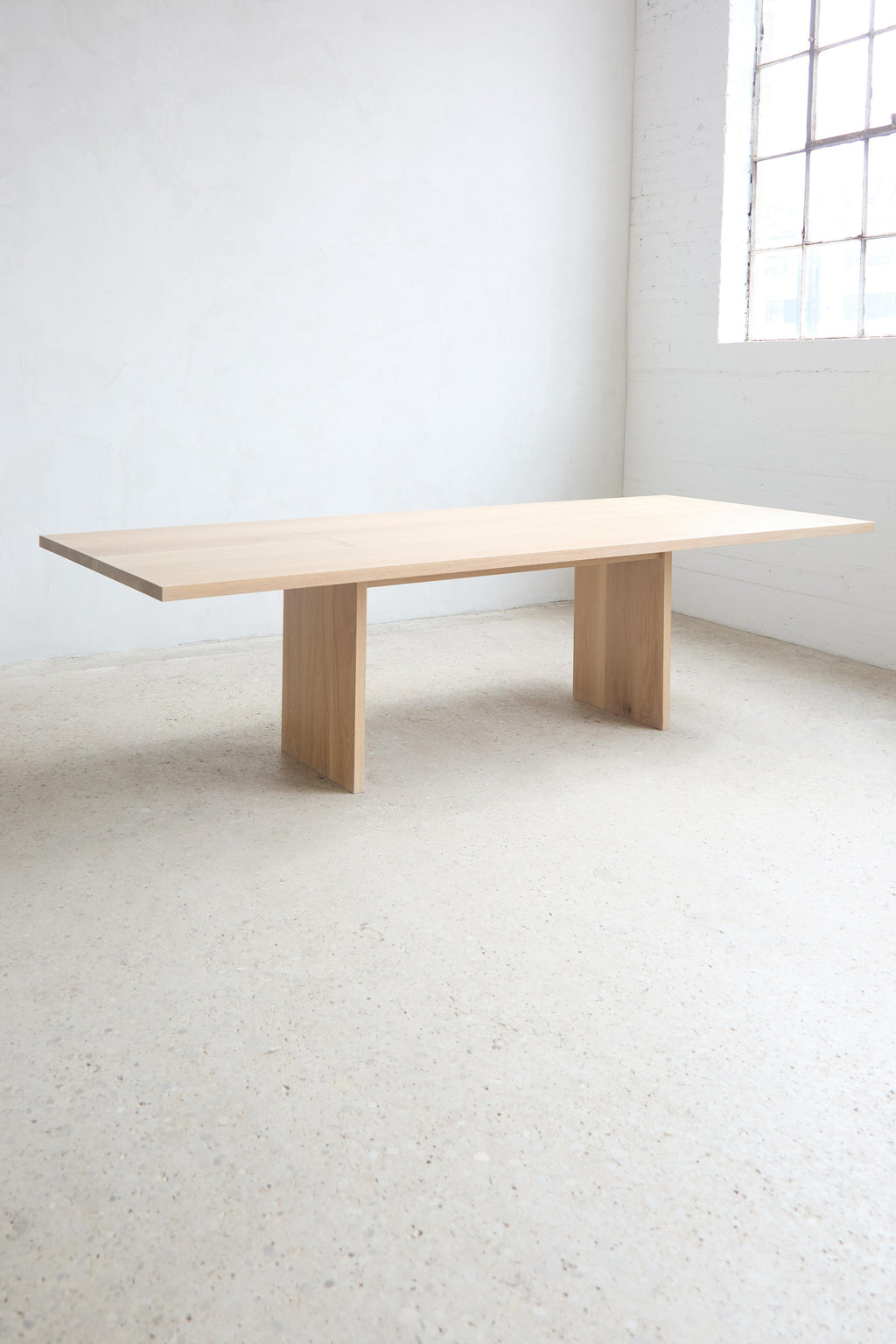 https://a.1stdibscdn.com/handcrafted-solid-white-oak-himes-dining-table-84l-by-mary-ratcliffe-studio-for-sale-picture-7/f_77712/f_410736921723661174006/MRS_48_master.jpg
