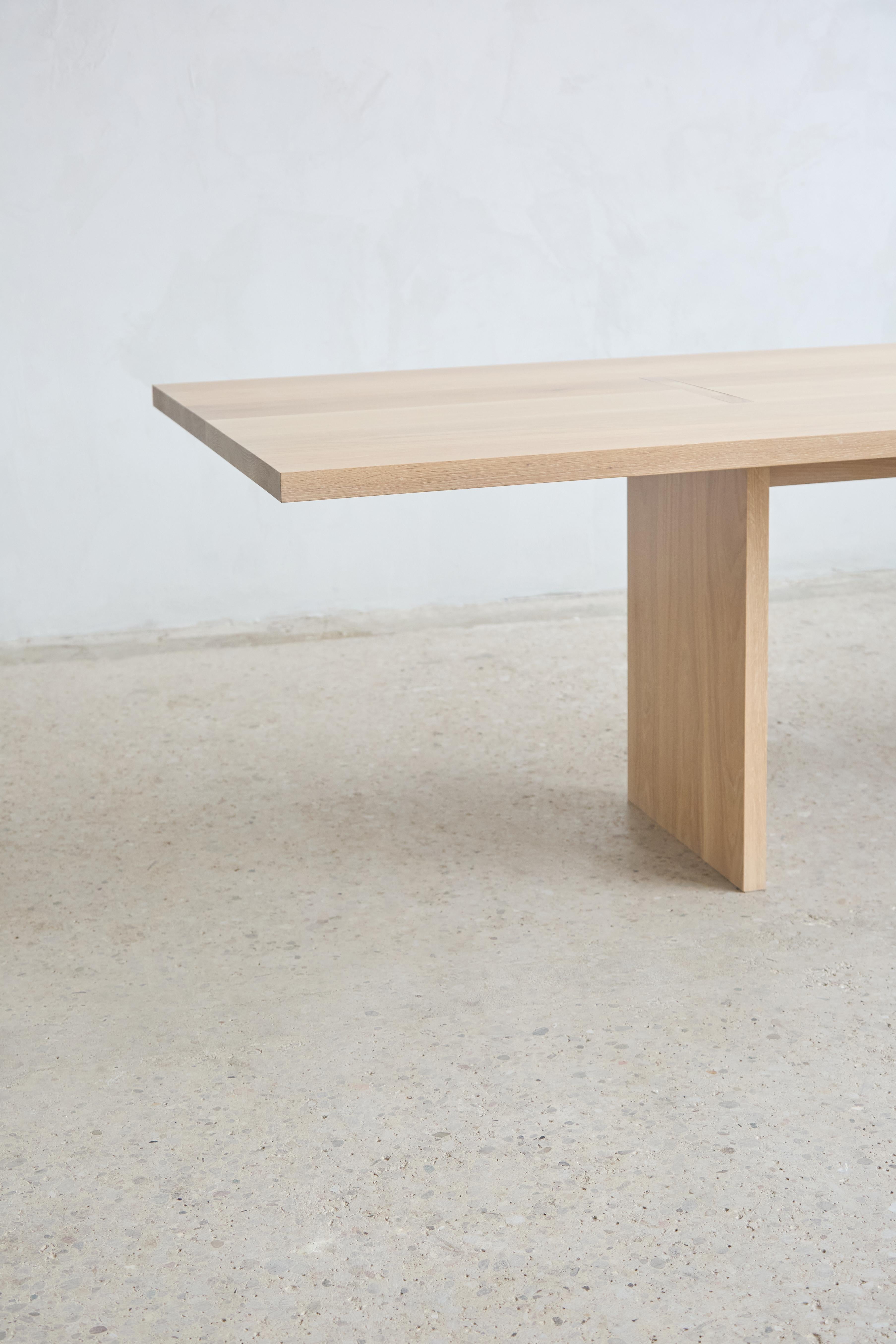 https://a.1stdibscdn.com/handcrafted-solid-white-oak-himes-dining-table-84l-by-mary-ratcliffe-studio-for-sale-picture-3/f_77712/f_410736921723661169994/MRS_9_master.jpg