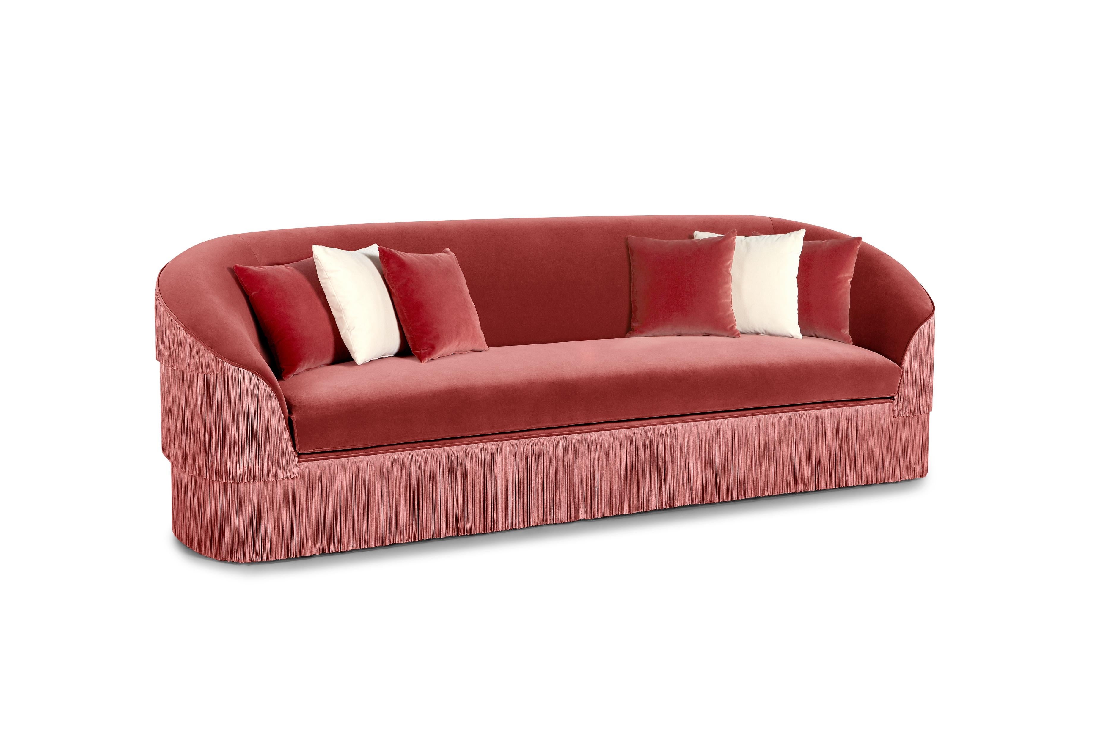https://a.1stdibscdn.com/fringes-280-sofa-by-munna-for-sale-picture-4/f_12192/f_436012521739379565655/MUNNA_Fringes_Sofa_9__master.jpg