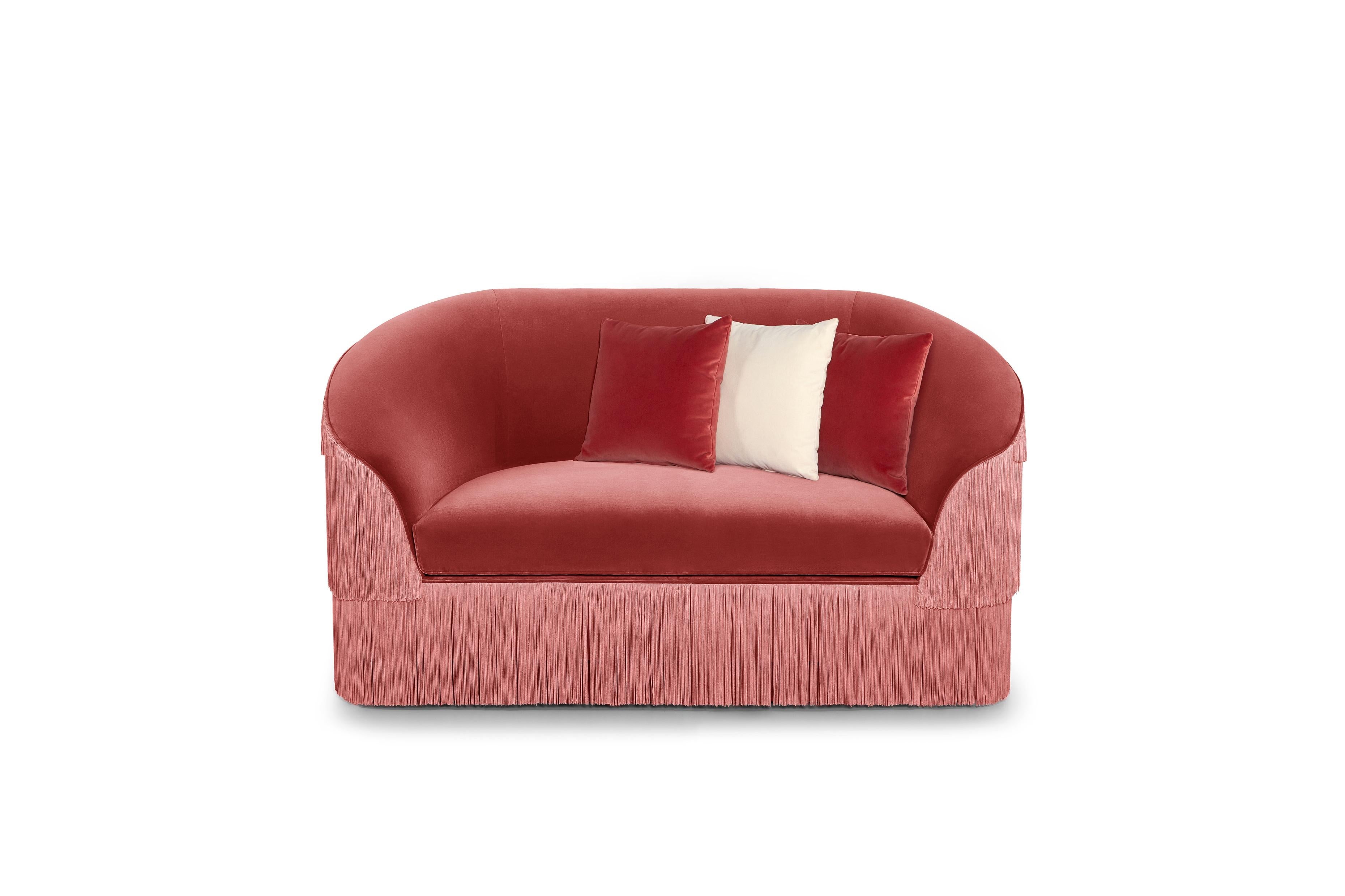 https://a.1stdibscdn.com/fringes-2-seat-sofa-by-munna-for-sale-picture-3/f_12192/f_436302821739546753760/MUNNA_Fringes_TwoSeta_Sofa_2__master.jpg