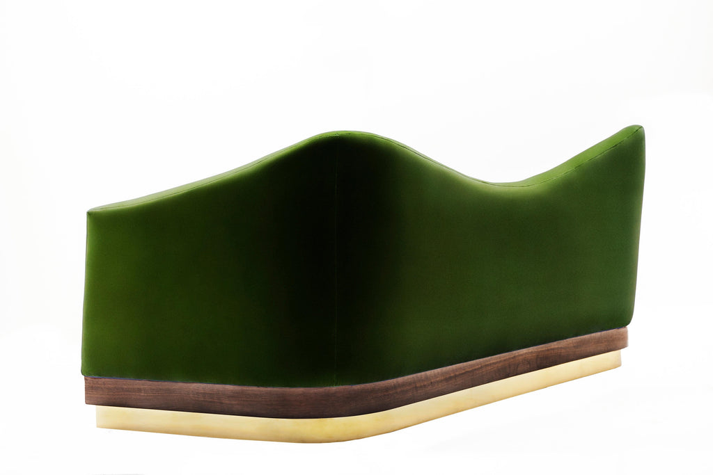 https://a.1stdibscdn.com/hughes-240-sofa-by-munna-for-sale-picture-7/f_12192/f_436194421739471569796/MUNNA_Hughes_Sofa_9__master.jpg
