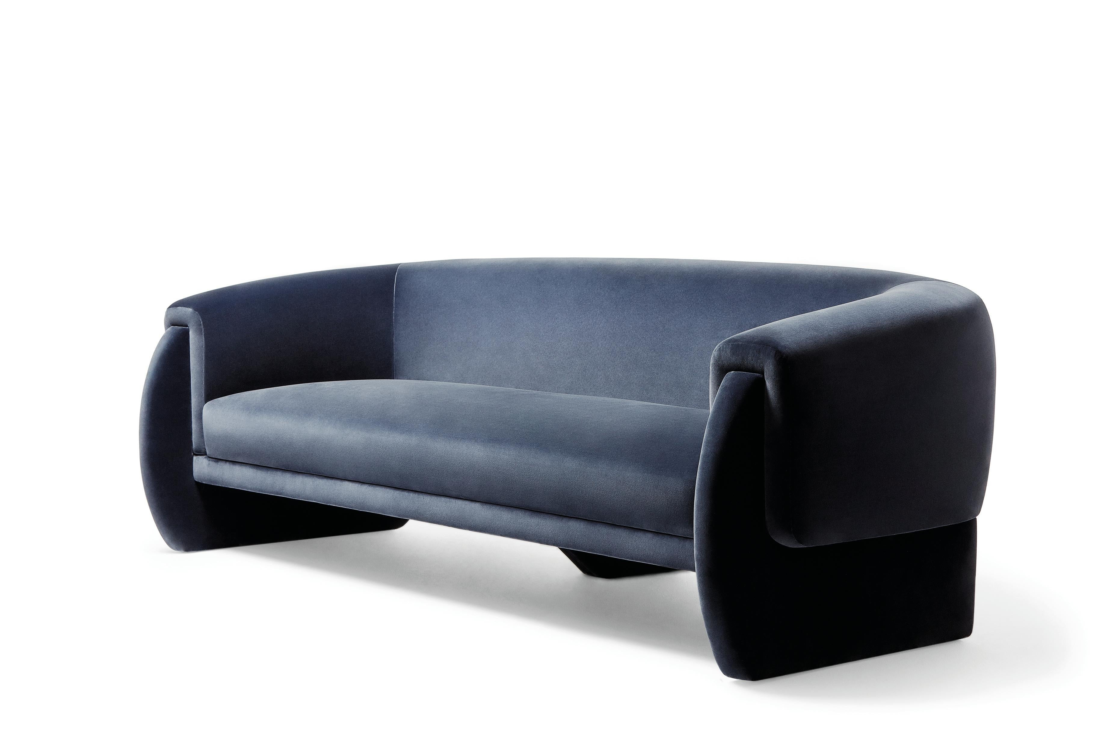 https://a.1stdibscdn.com/luke-240-sofa-by-munna-for-sale-picture-3/f_12192/f_436190821739470054379/MUNNA_Luke_Sofa_4__master.jpg