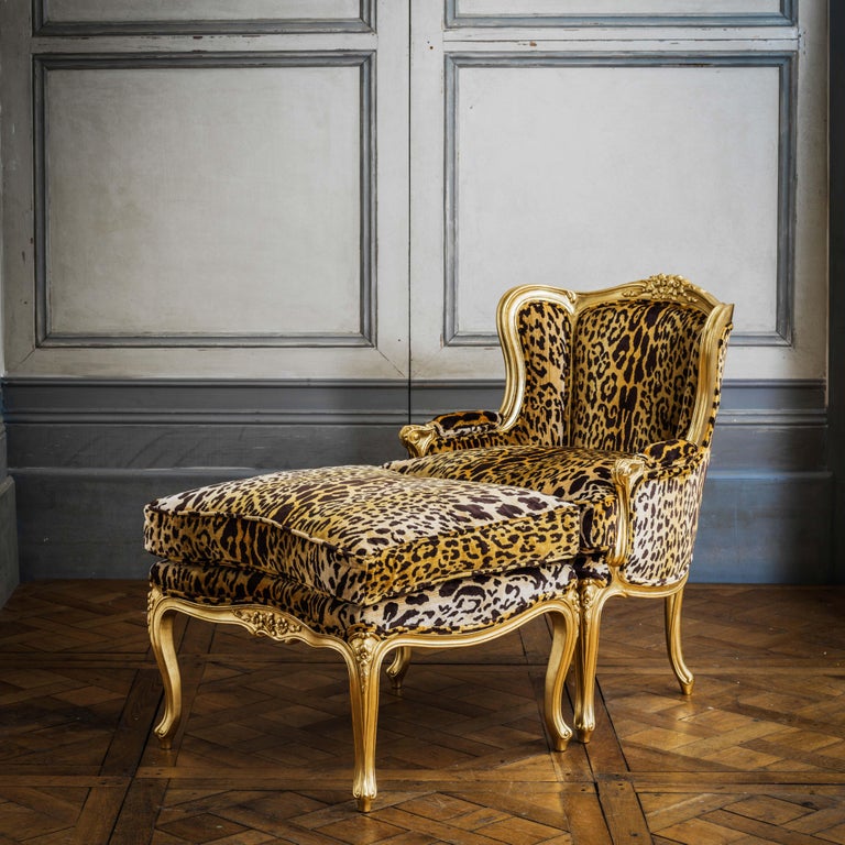 https://a.1stdibscdn.com/louis-xv-style-giltwood-duchesse-brissee-chaise-longue-pair-of-chairs-for-sale-picture-2/f_23353/1616689155057/MY_LML_0081_RE_300_master.jpg?width=768