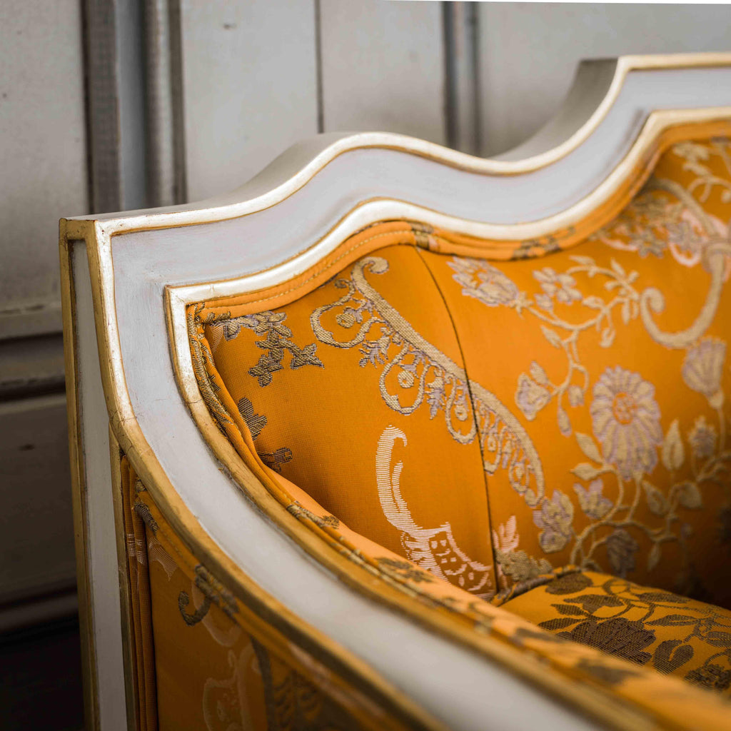 https://a.1stdibscdn.com/french-louis-xvi-period-style-sofa-with-scroll-arms-made-by-la-maison-london-for-sale-picture-10/f_23353/1623844293858/MY_LML_0359_300_master.jpg