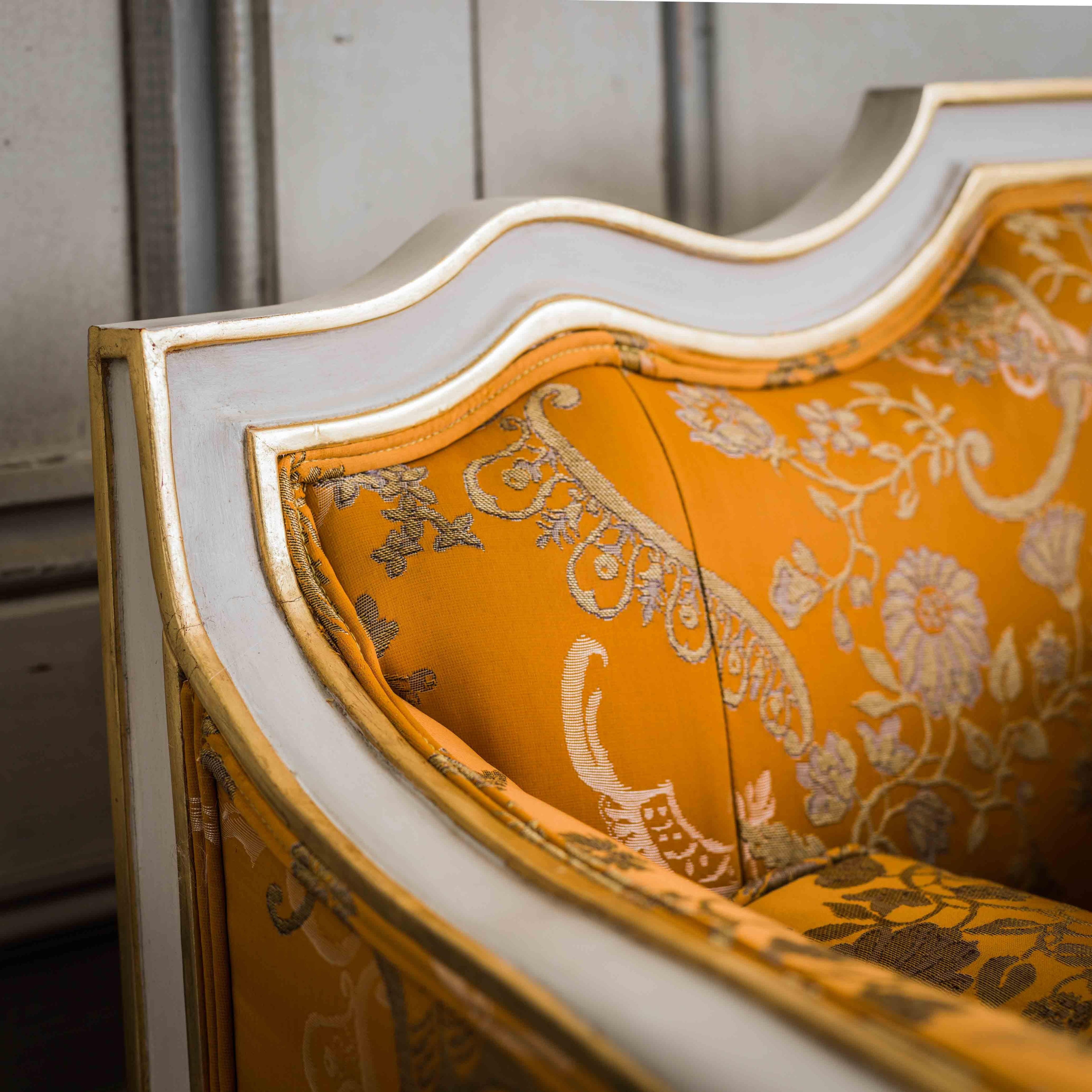 https://a.1stdibscdn.com/french-louis-xvi-period-style-sofa-with-scroll-arms-made-by-la-maison-london-for-sale-picture-10/f_23353/1623844293858/MY_LML_0359_300_master.jpg