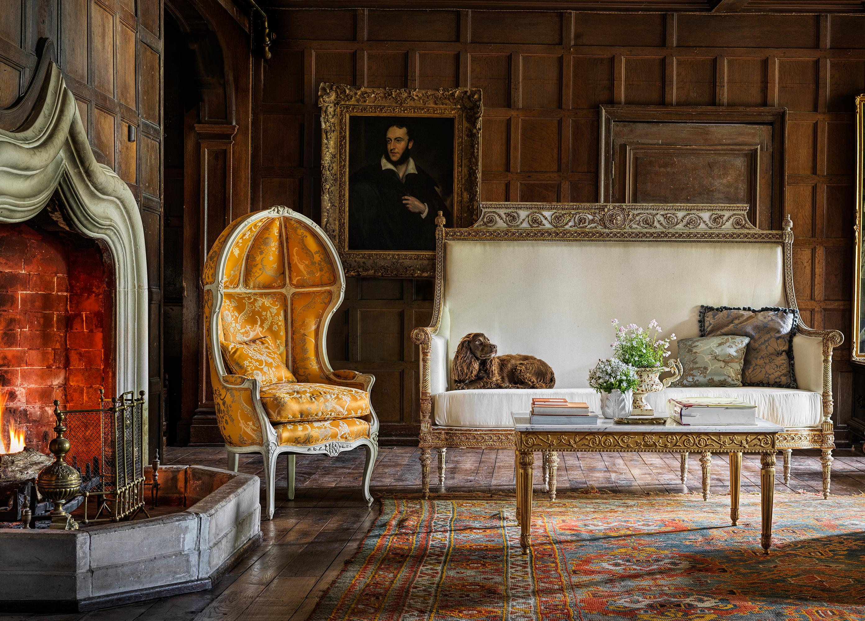 https://a.1stdibscdn.com/a-louis-xv-style-porters-chair-by-la-maison-london-for-sale-picture-3/f_23353/f_404869321726157979527/MY_LML_Gigi_1146_RE_master.jpg