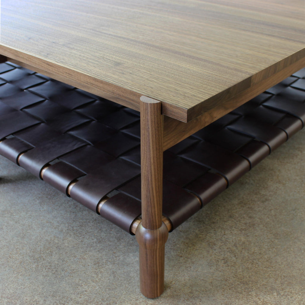 https://a.1stdibscdn.com/mae-modern-coffee-table-by-crump-and-kwash-for-sale-picture-7/f_25303/f_309833021666574126116/MaeCoffeeTableWalDBCRNR_master.jpg