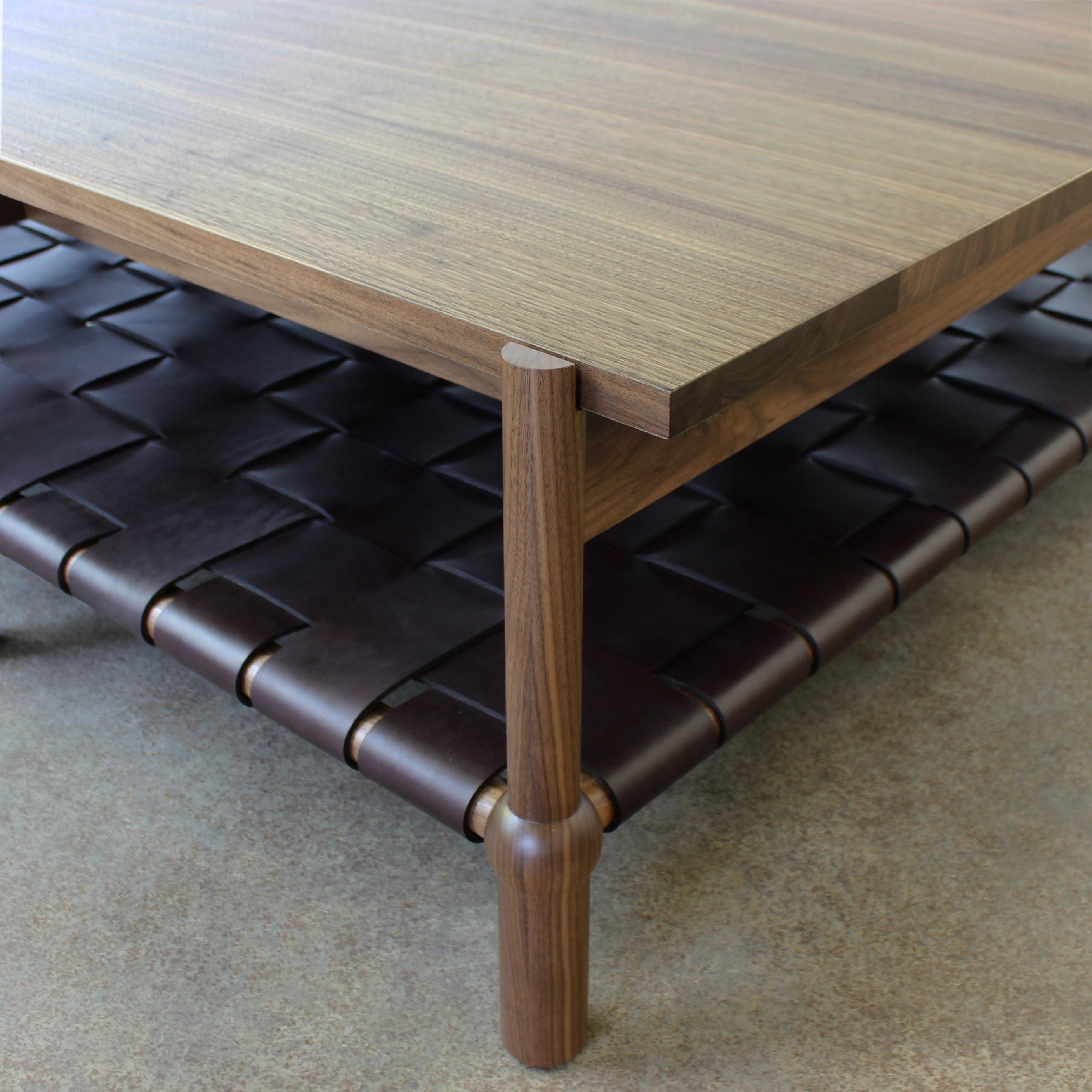 https://a.1stdibscdn.com/mae-modern-coffee-table-by-crump-and-kwash-for-sale-picture-7/f_25303/f_309833021666574126116/MaeCoffeeTableWalDBCRNR_master.jpg