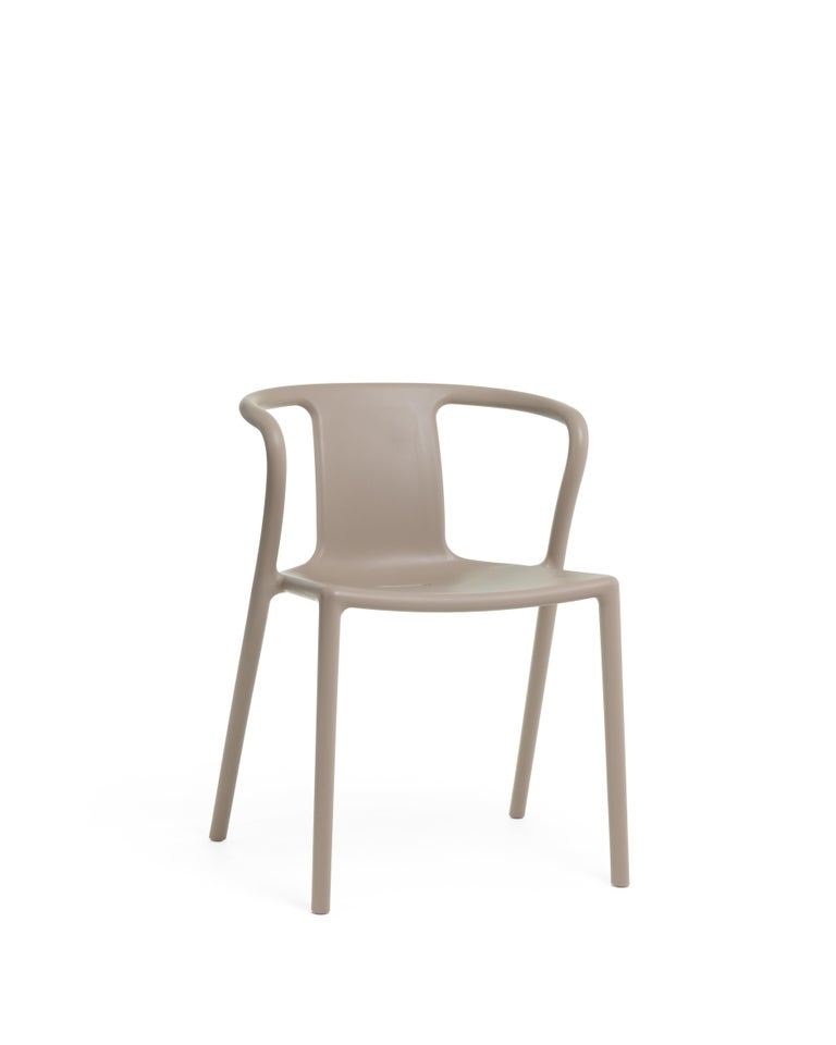 https://a.1stdibscdn.com/set-of-4-air-armchair-in-beige-by-jasper-morrison-for-magis-for-sale-picture-3/f_16392/f_361876021694868593179/Magis_air_armchair_product_lateral_SD73_beige_01_2_hr_master.jpg?width=768