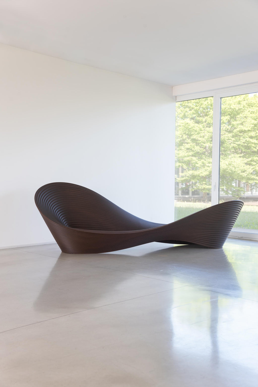 https://a.1stdibscdn.com/magis-folly-bench-sofa-ron-arad-rotational-moulded-polyethylene-outdoor-for-sale-picture-6/f_105752/f_474300421762542427380/Magis_folly_bench_ambient_SD18_brown_01_hr_master.jpg