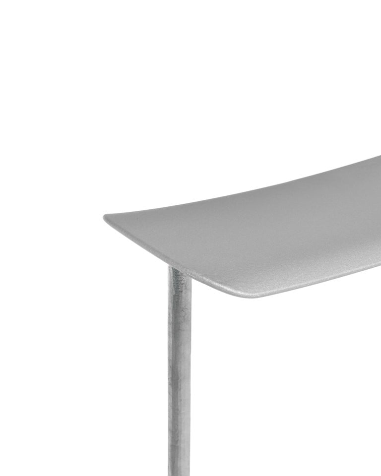 https://a.1stdibscdn.com/officina-bar-stool-by-ronan-erwan-boroullec-for-magis-for-sale-picture-4/f_16392/f_364301121696284968380/Magis_officina_stool_product_detail_SD2080_galvanized_grey_metallised_01_hr_master.jpg?width=768