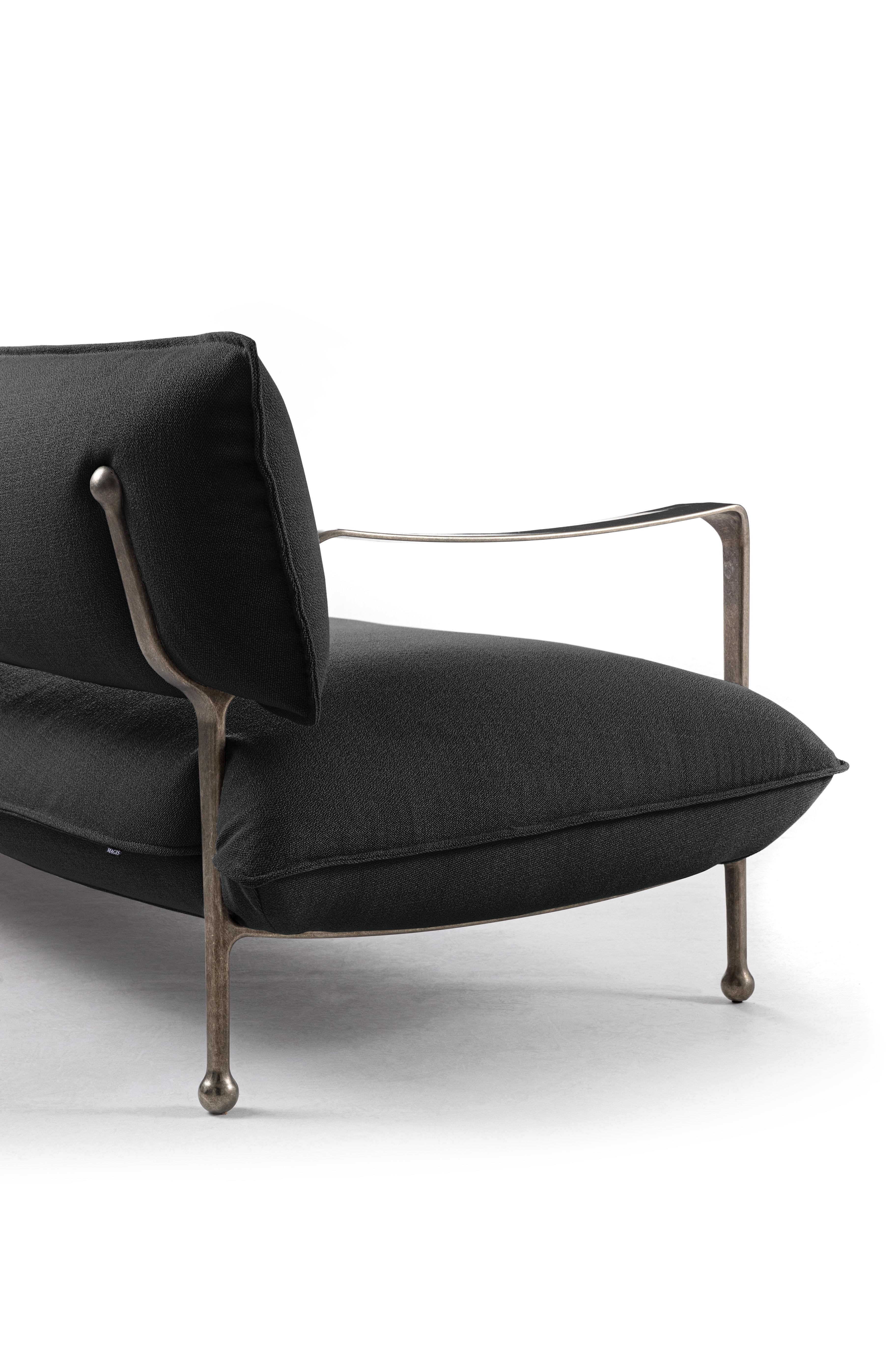https://a.1stdibscdn.com/riace-4-seater-sofa-by-ronan-erwan-boroullec-for-magis-for-sale-picture-7/f_16392/f_365073321696716104284/Magis_riace_sofa_product_detail_kvadrat_vidar_1880_01_hr_master.jpg