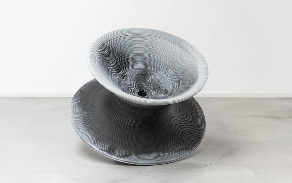 https://a.1stdibscdn.com/spun-rotating-chair-by-thomas-heatherwic-for-magis-for-sale-picture-5/f_16392/f_362966121695482309723/Magis_spun_ambient_mono_SD663_bicolor_02_hr_master.jpg