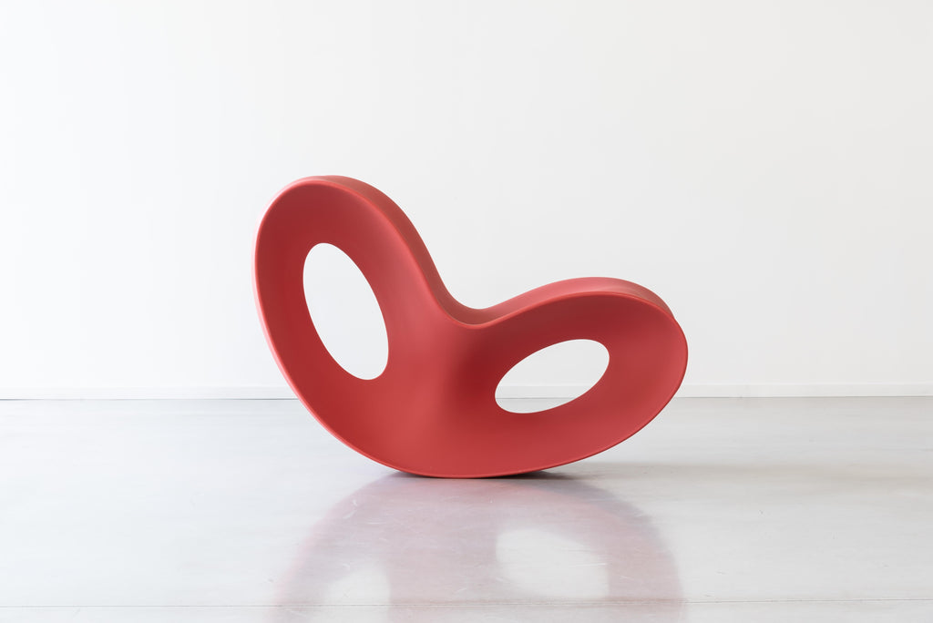 https://a.1stdibscdn.com/voido-rocking-chair-in-red-by-ron-arad-for-magis-for-sale-picture-8/f_16392/f_364015521696085363396/Magis_voido_rocking_chair_ambient_SD12_orange_03_hr_master.jpg