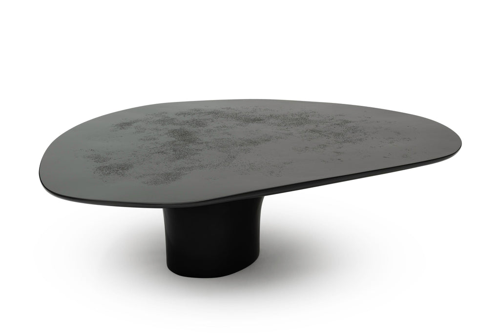 https://a.1stdibscdn.com/nr-black-smooth-21st-century-contemporary-circular-black-coffee-table-for-sale-picture-2/f_55762/1613997450219/Main_Nr_Black_Smooth_Top_11_master.jpg