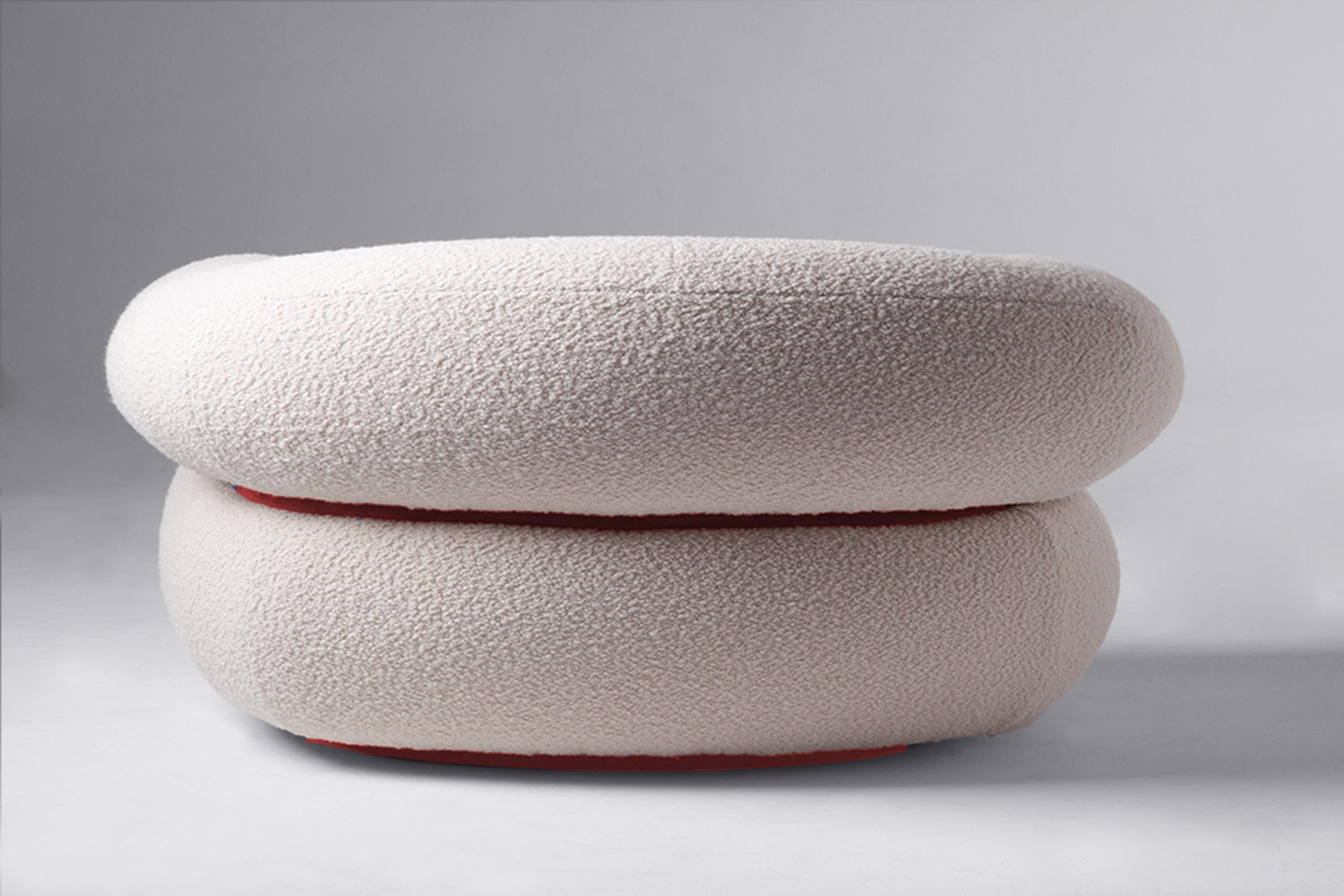 https://a.1stdibscdn.com/organic-modern-off-white-boucle-malibu-sofa-with-red-cotton-velvet-w200-for-sale-picture-3/f_54242/f_353382421689940599951/Malibu_sette_red__master.jpg