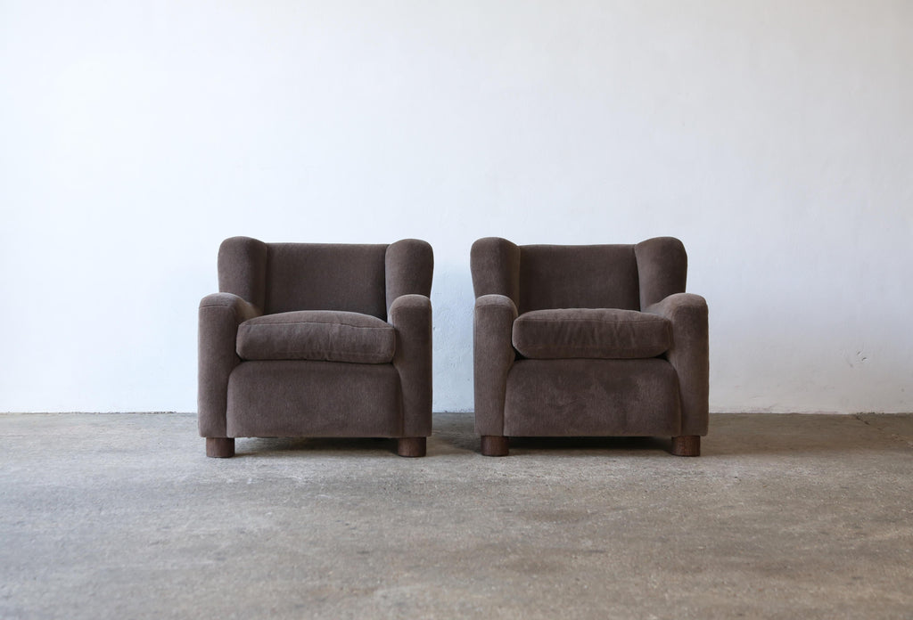https://a.1stdibscdn.com/pair-of-armchairs-upholstered-in-pure-alpaca-for-sale-picture-12/f_22593/f_389101621710858368496/Malo_Armchairs_Pair_Brown_Taupe_Alpaca_3_24_11_master.jpg