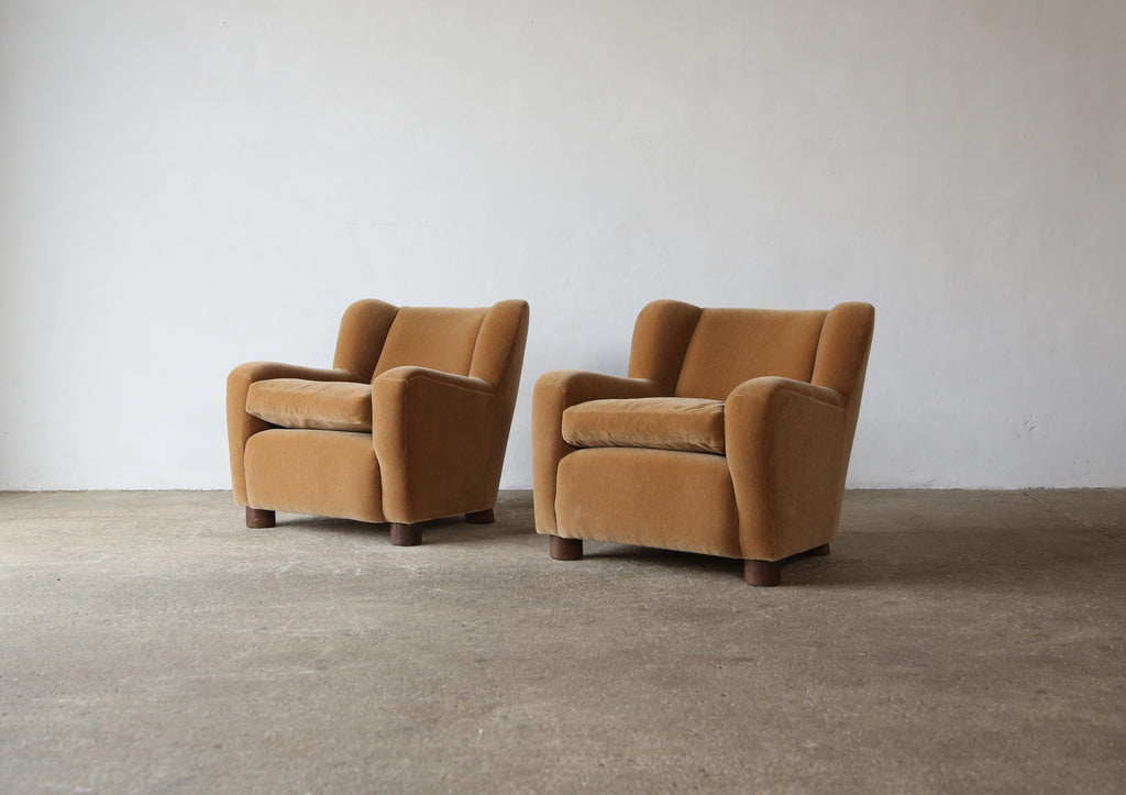 https://a.1stdibscdn.com/pair-of-modern-armchairs-in-upholstered-in-pure-mohair-for-sale-picture-3/f_22593/f_387321821709754355704/Malo_Armchairs_Rust_Mohair_3_24_11_master.jpg