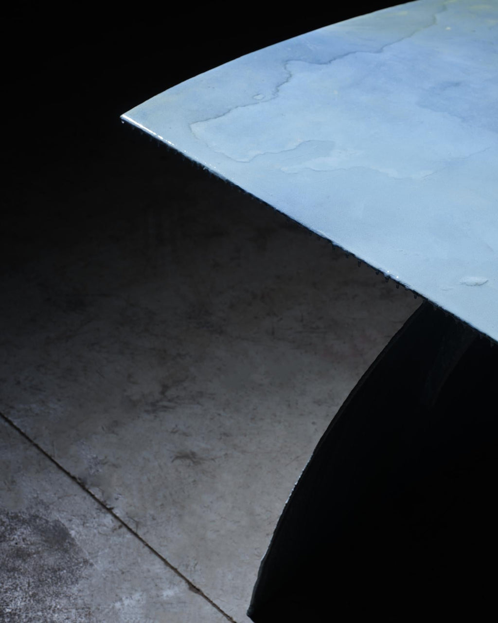https://a.1stdibscdn.com/contemporary-one-of-a-kind-porcelain-dawn-dining-table-for-sale-picture-3/f_70152/f_457178121751541362598/MandA_STRATA_Shot6_023_master.jpg
