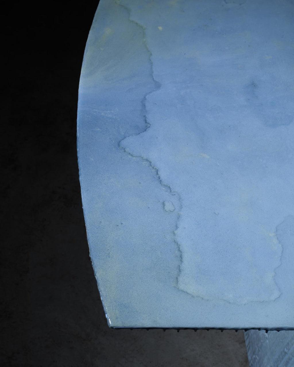 https://a.1stdibscdn.com/contemporary-one-of-a-kind-porcelain-dawn-dining-table-for-sale-picture-5/f_70152/f_457178121751541371227/MandA_STRATA_Shot6_035_master.jpg