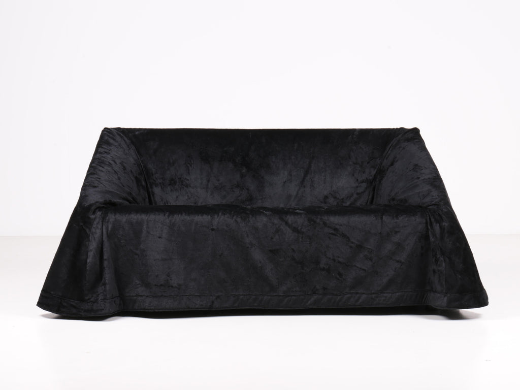 https://a.1stdibscdn.com/mantilla-sofa-160-by-kazuhide-takahama-paradisoterrestre-edition-for-sale-picture-3/f_84302/f_349104821687526604797/Mantilla_sofa_160_Kazuhide_Takahama_Paradisoterrestre_07_master.jpg