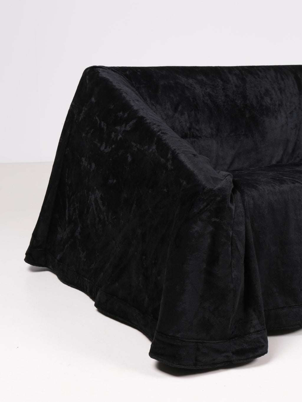 https://a.1stdibscdn.com/mantilla-sofa-160-by-kazuhide-takahama-paradisoterrestre-edition-for-sale-picture-5/f_84302/f_349104821687526607995/Mantilla_sofa_160_Kazuhide_Takahama_Paradisoterrestre_09_master.jpg