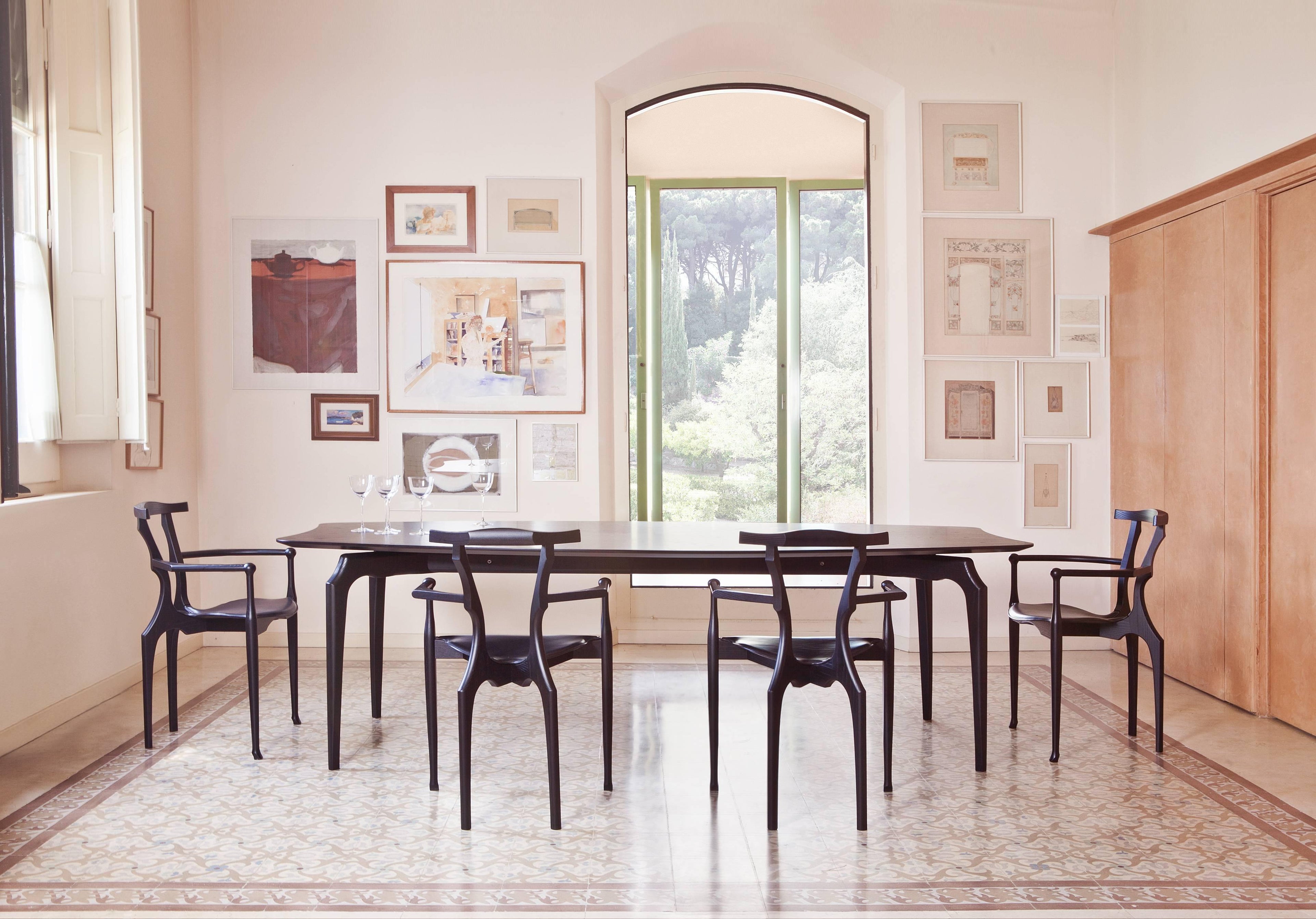 https://a.1stdibscdn.com/gaulino-chair-black-for-sale-picture-5/f_30483/f_110228931528474068210/Manu_Da_Costa_IMG_1788_master.jpg